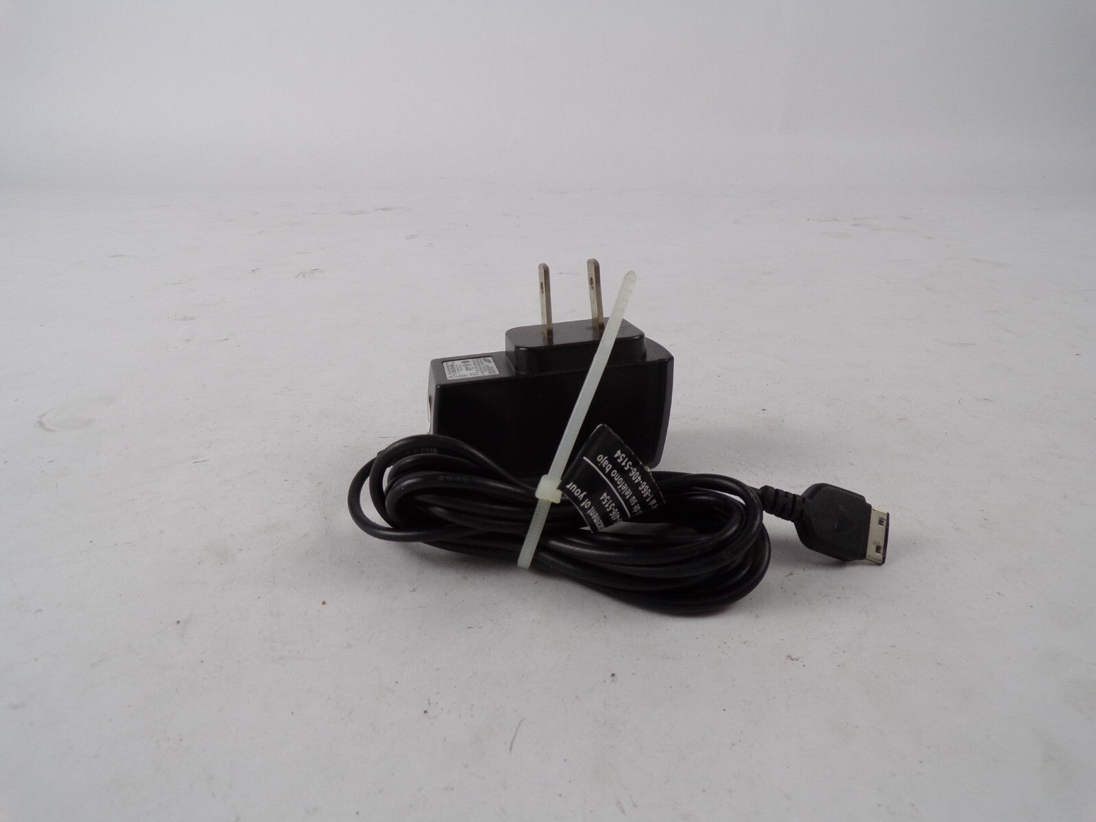Genuine Samsung ATADS10JBE Ac Adapter Output 5 V 0.7 A Power Supply Adapter A55