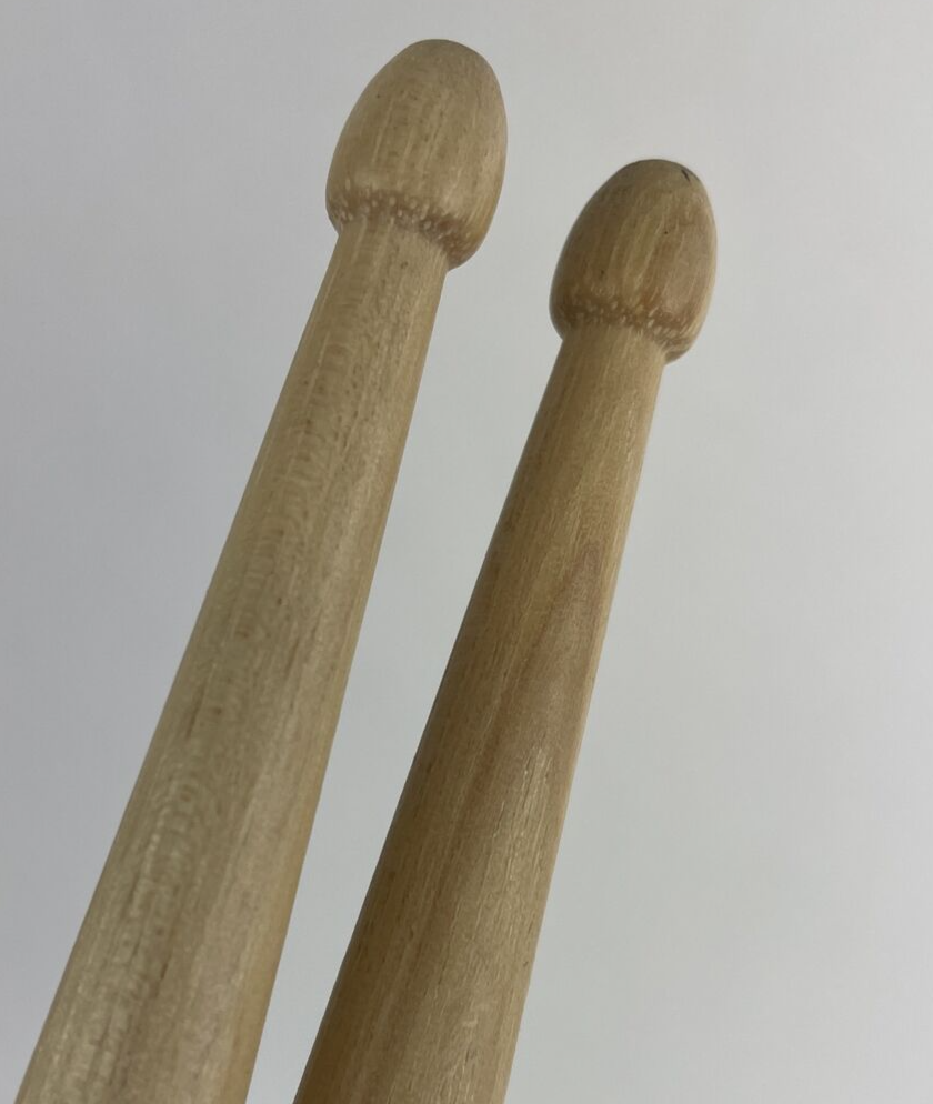 Vic Firth American Classic Hickory Drumsticks Wood 8D Made in the U.S.A. - LOOK