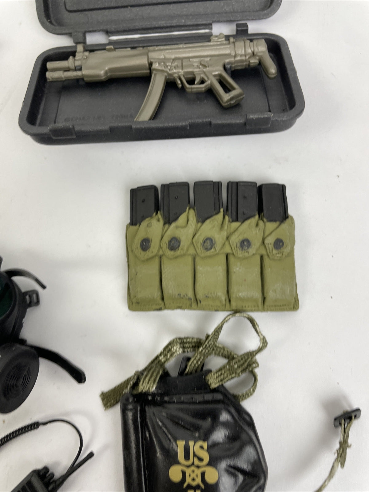 Lot Of GI JOE RIFLE Dog Shovel Gas Mask++ - FOR 12" ACTION FIGURE 1/6 SCALE 1:6