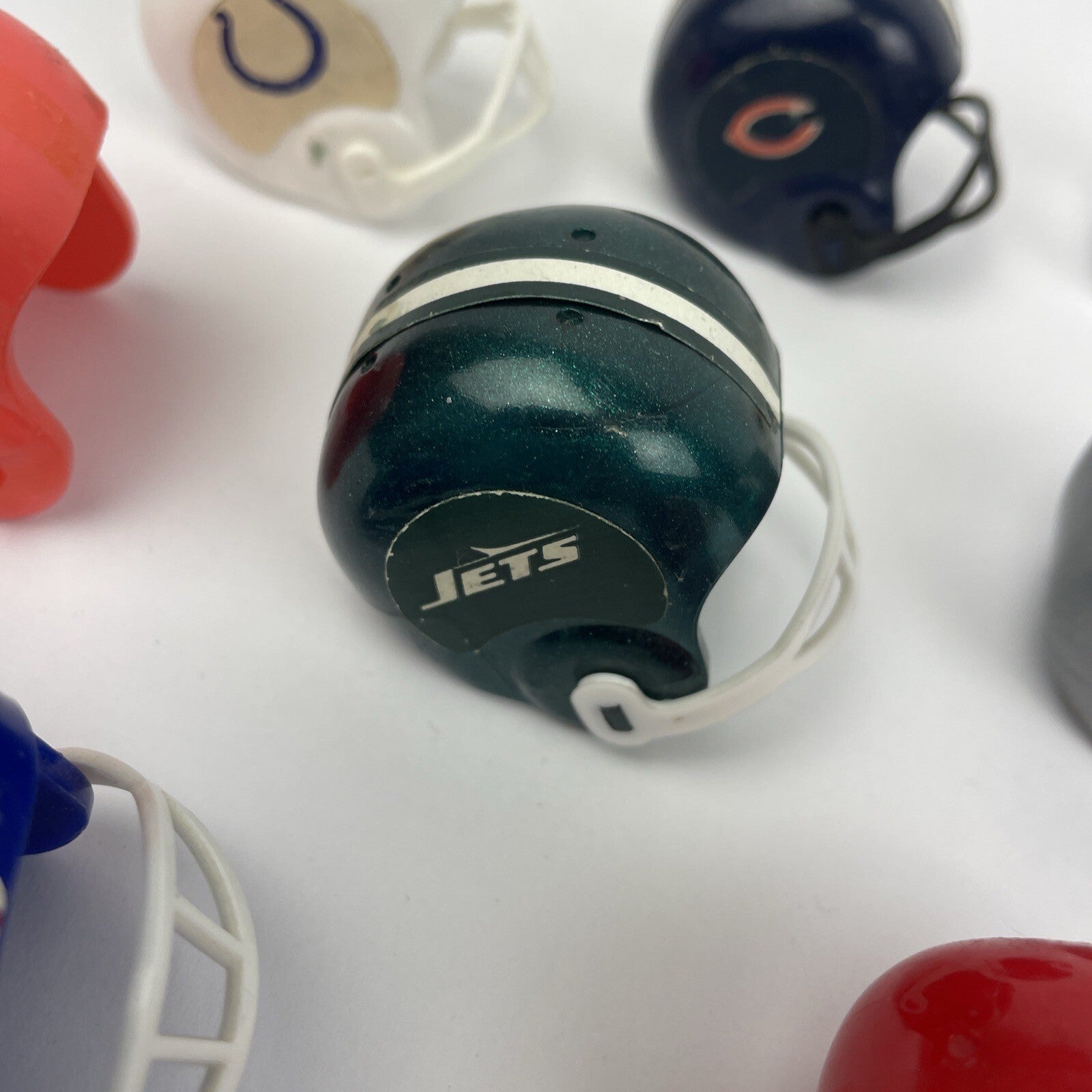 Lot of 14 Vintage 1970s NFL Mini Football Helmets Gumball Vending Machine Bears