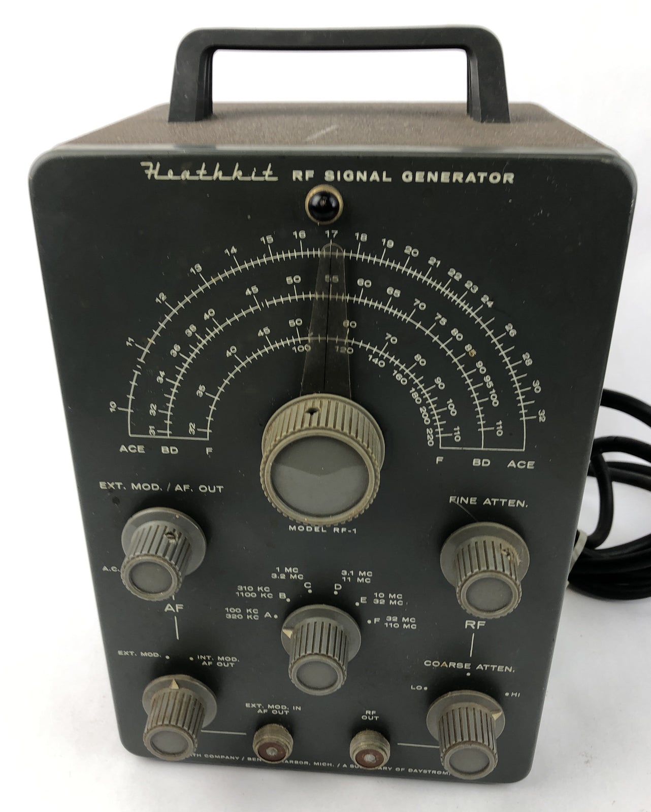 OEM Heathkit RF-1 Signal Generator 100kHz to 110Hz - LOOK