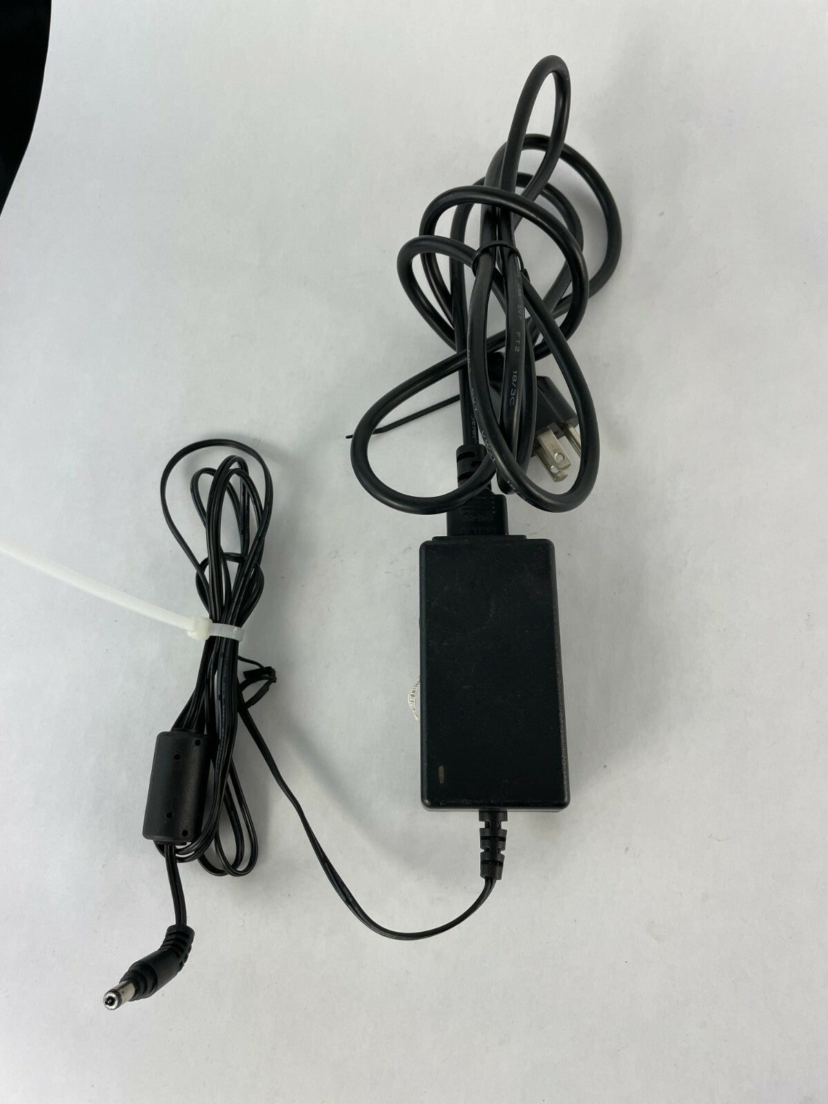 Genuine Linksys Adapter SA06-20S48-V Output 48 V 0.4 A Power Supply Adapter A80