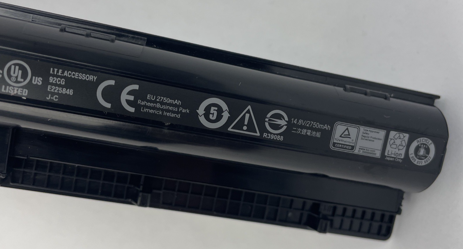 Dell M5Y1K laptop battery 14.8V replacement for Inspiron 3451 3551 3567 5558 15 3000 series lithium-ion pack