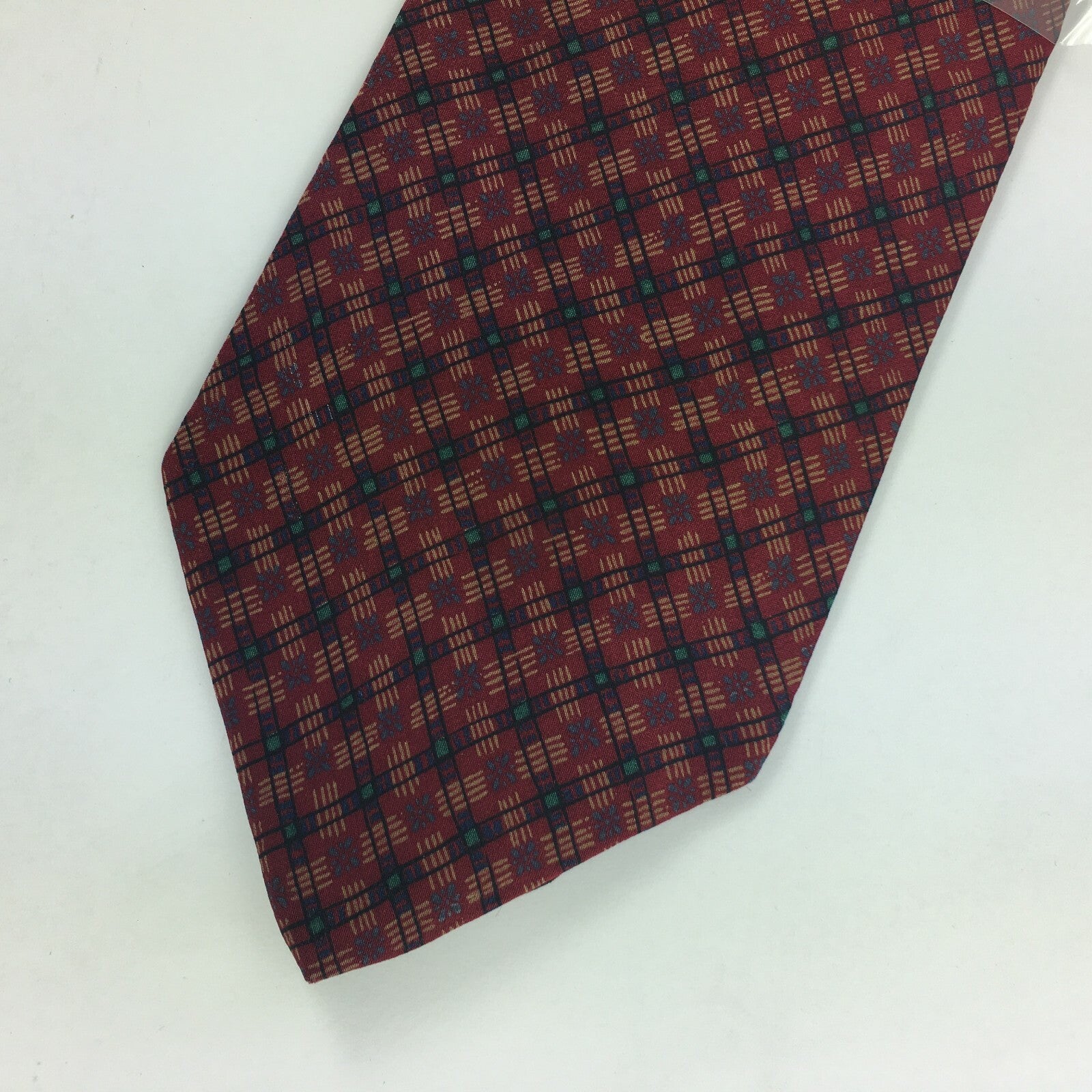 Genuine GeoffreyBeene 100%Silk Handmade Stylish Formal/Casual Tie Multi Coloured