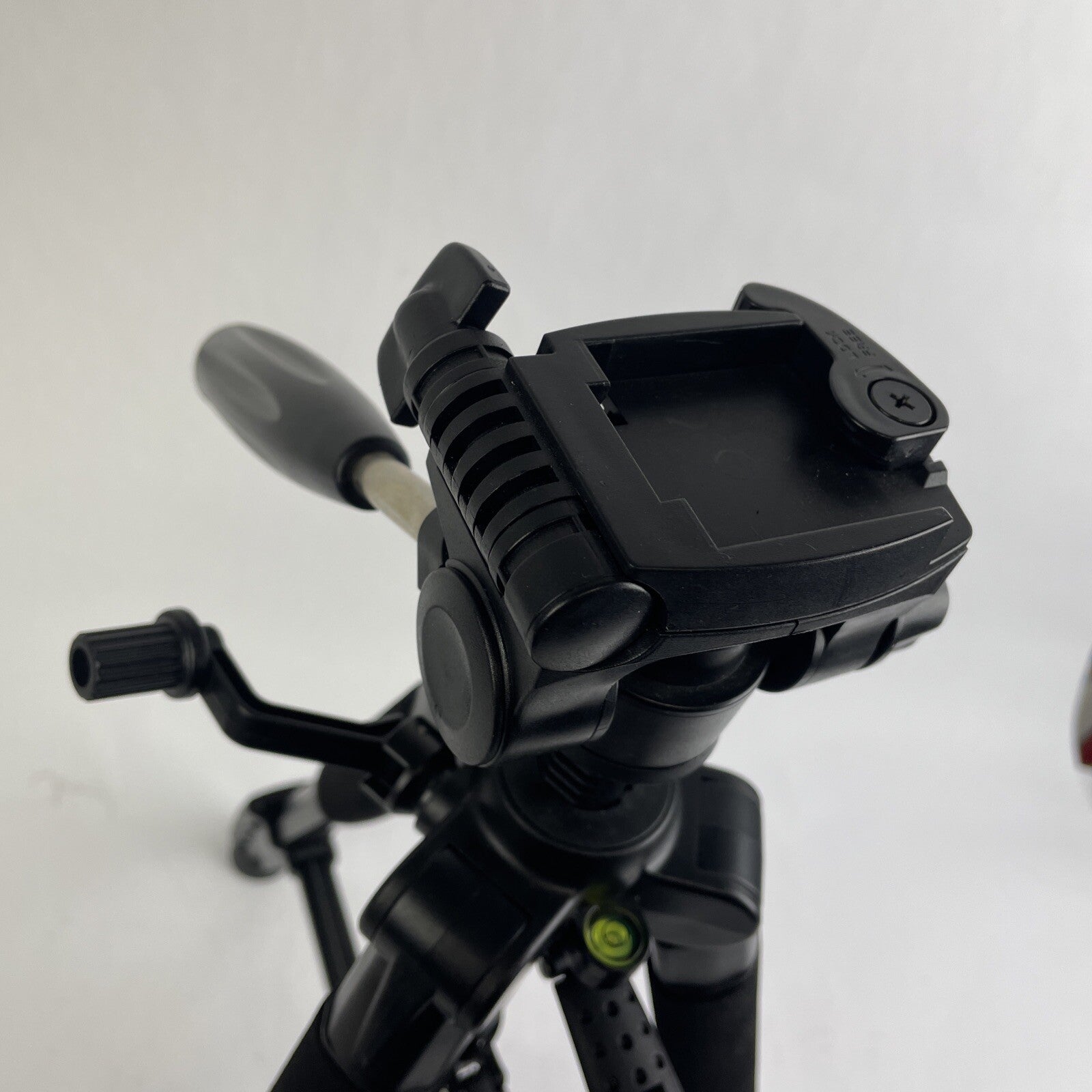 Neewer Model SAB234 | Portable Camera Aluminum Light Weight Tripod with Level