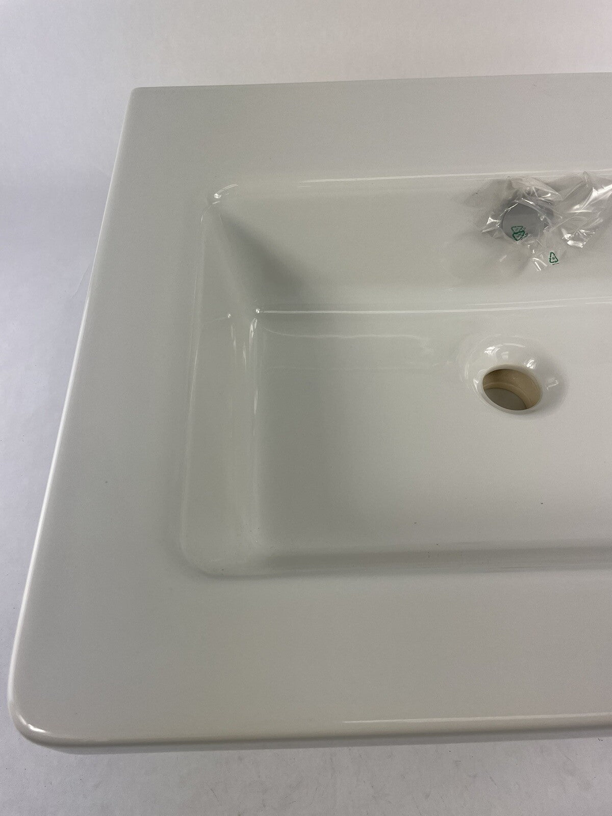 Catalano New Light 62 rectangular ceramic bathroom washbasin sink 24-3/8 x 19 inch