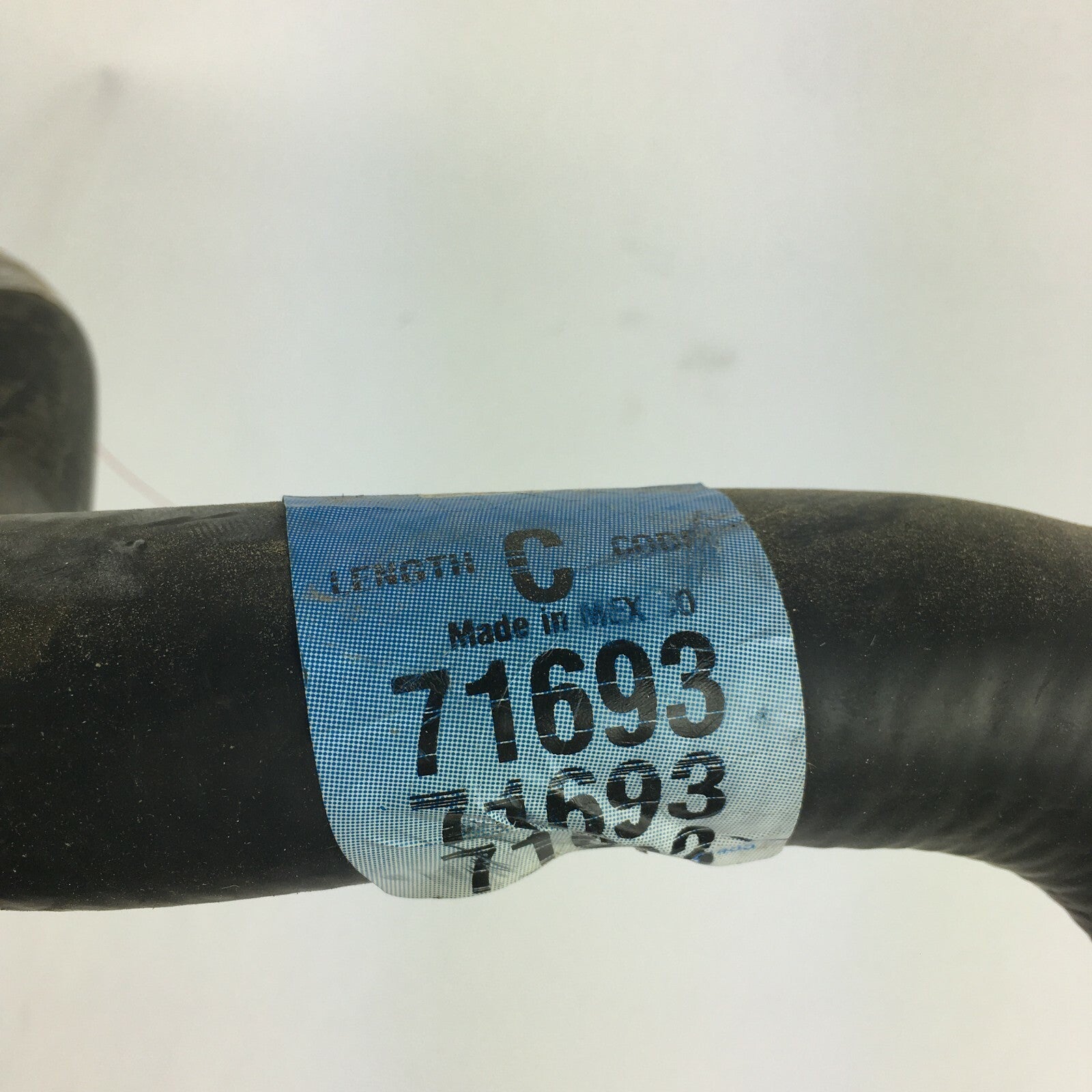 Dayco 71693 ECR curved radiator hose C code OEM replacement reinforced EPDM coolant hose for automotive engine cooling systems A13.