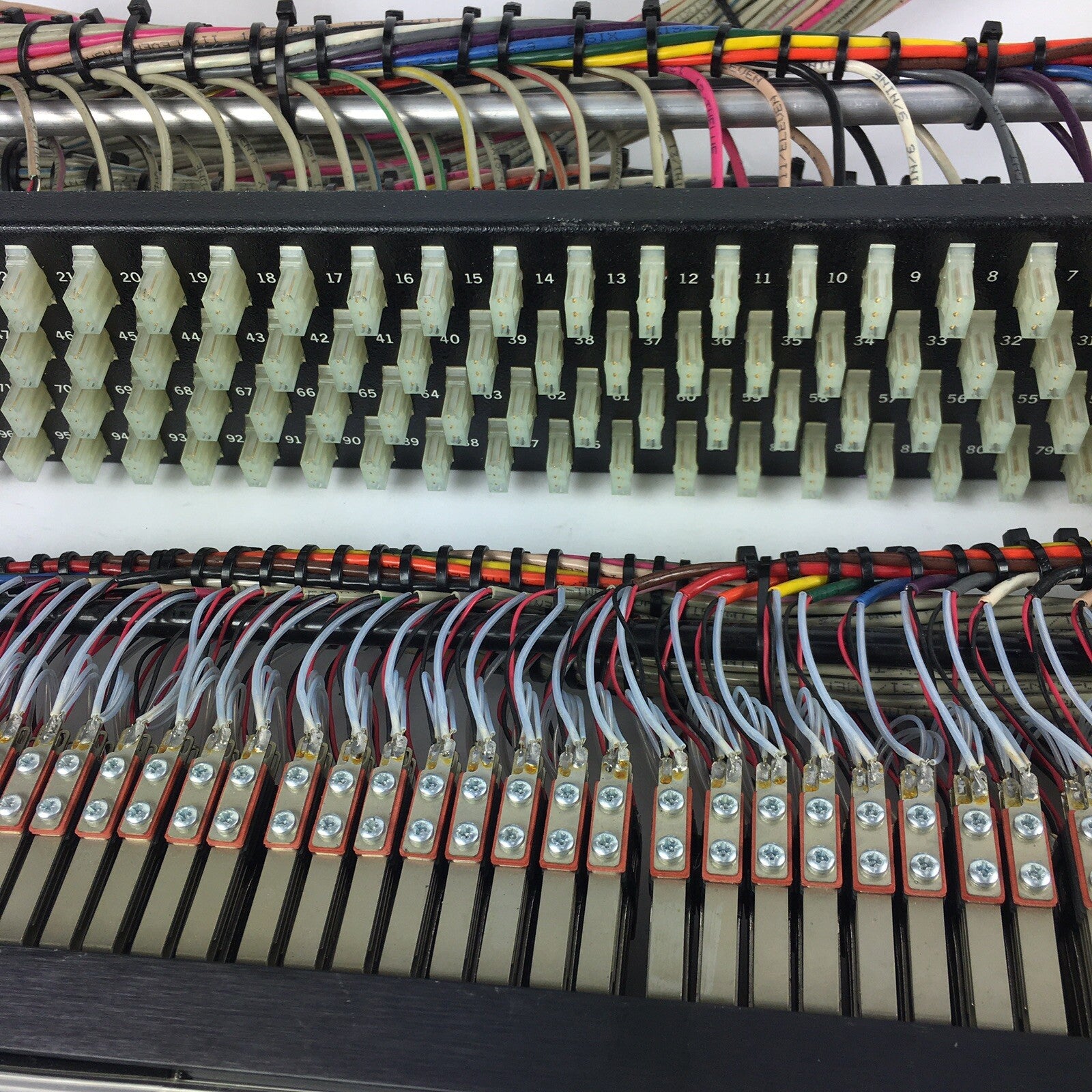 FN BLACK Rean Neutrik TT Bantam 96 Point Patch Bay Wired e3 panel 96 connectors