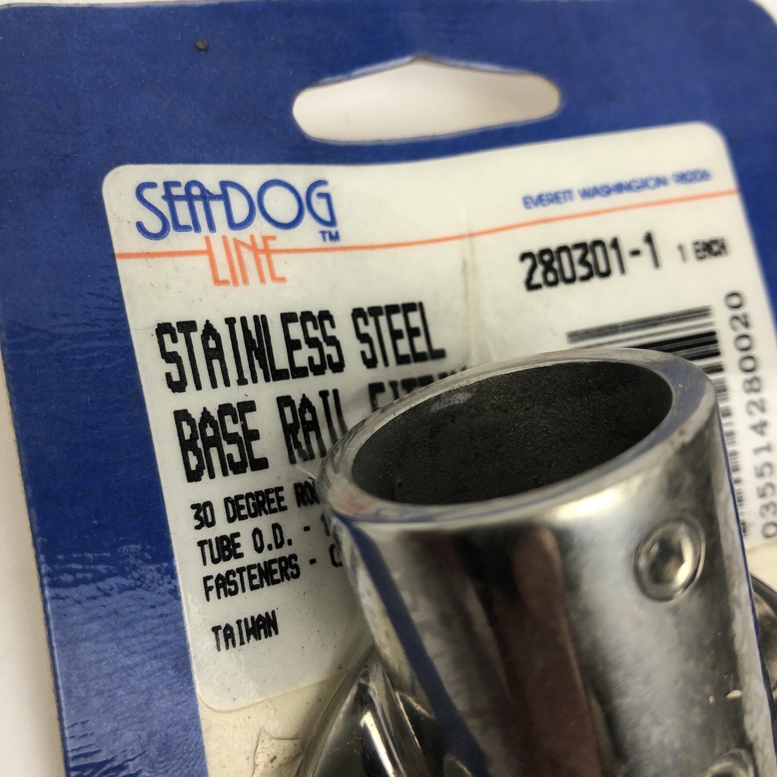 SEADOG Sea-Dog Line Marine 280301-1 1in-30deg Ss Round Base Rail Fitting - NEW