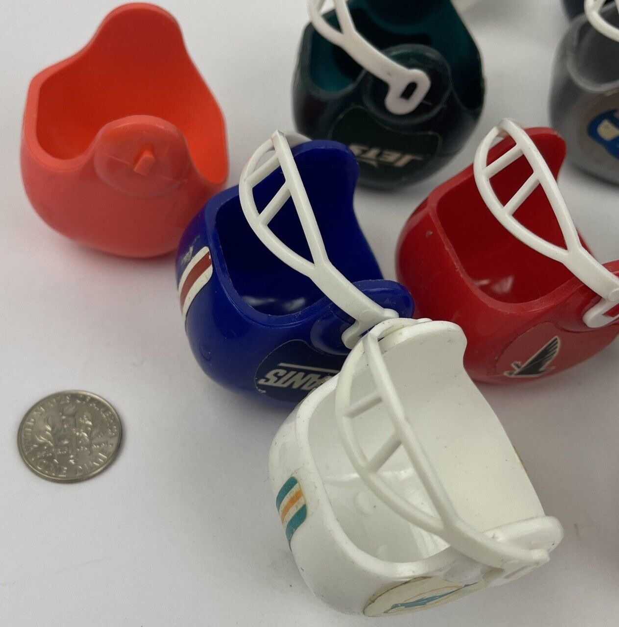 Lot of 14 Vintage 1970s NFL Mini Football Helmets Gumball Vending Machine Bears