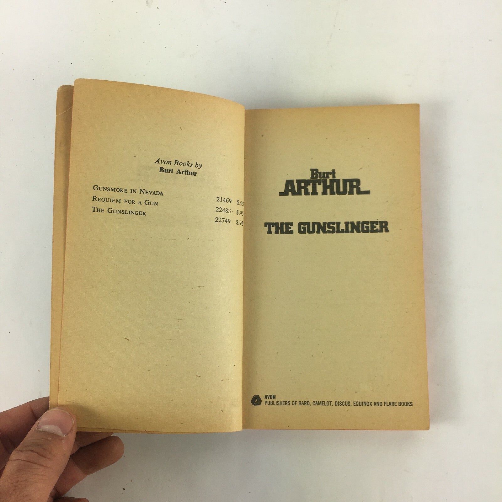 Burt Arthur The Gunslinger Hired gun against hired gun in ashowdown to the death