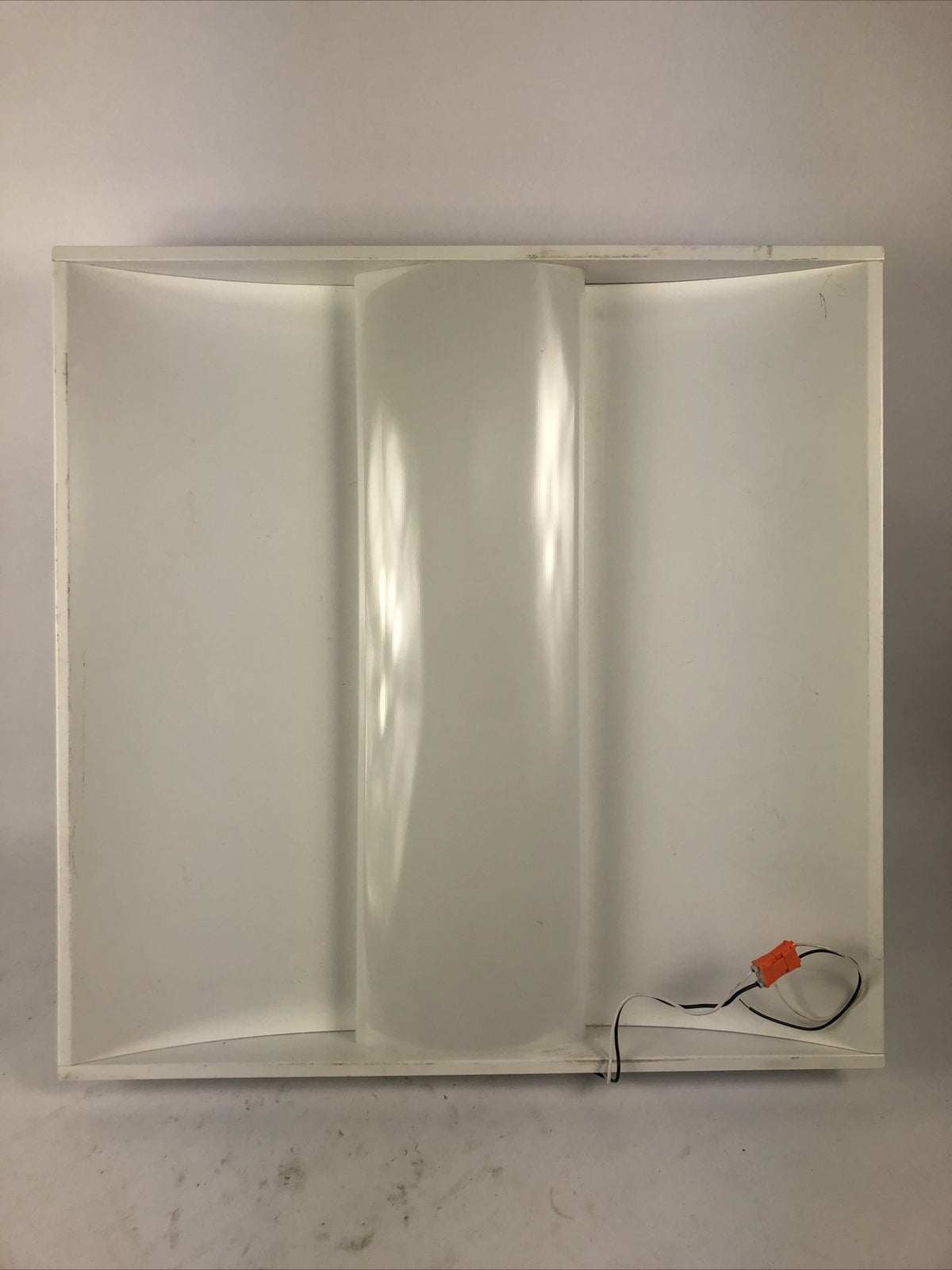 ILP LED Volumetric Troffer VOL22-24WLED-UNIV-40 - LOOK