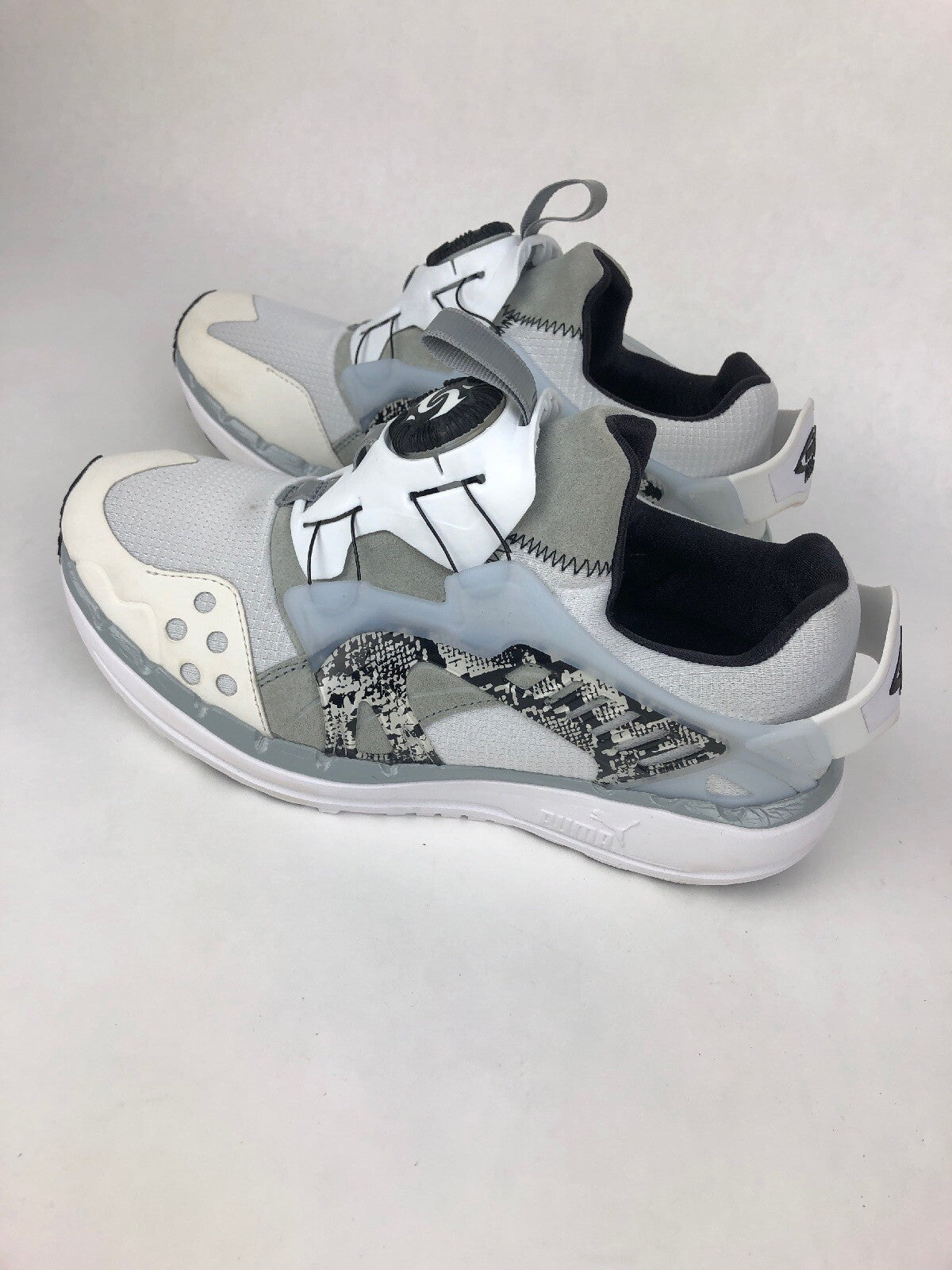 New Women's Puma Disc Blaze Nude Shoe Style Soft Gray White Size 7 UK - 7.5 US