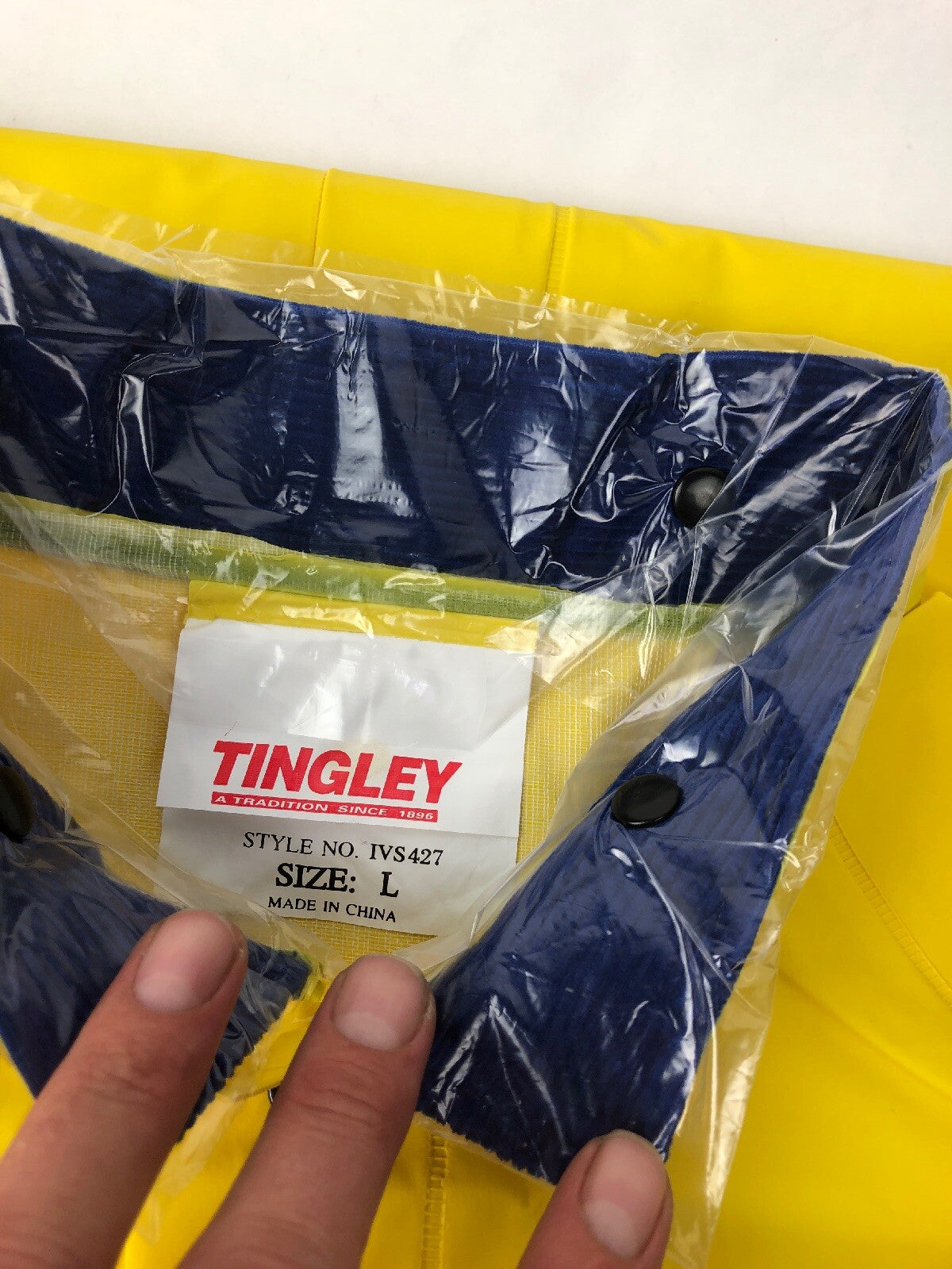 TINGLEY IVS427 Heavy Duty quality vinyl 100% waterproof 2pc SUIT Cord Collar