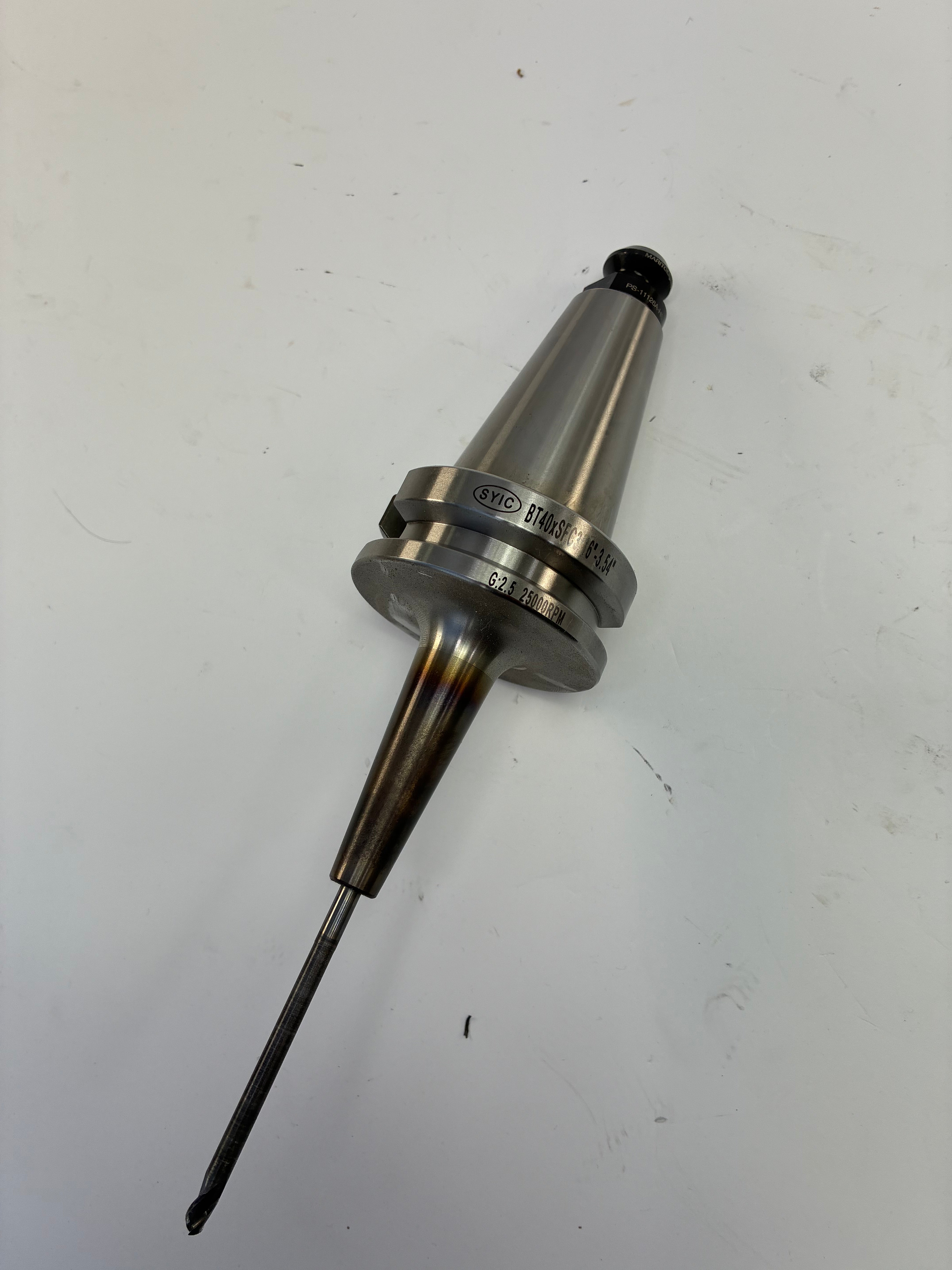 Techniks SYIC 39110 BT40 3/16” Shrink-Fit Holder – 3.54” Projection with Cutter