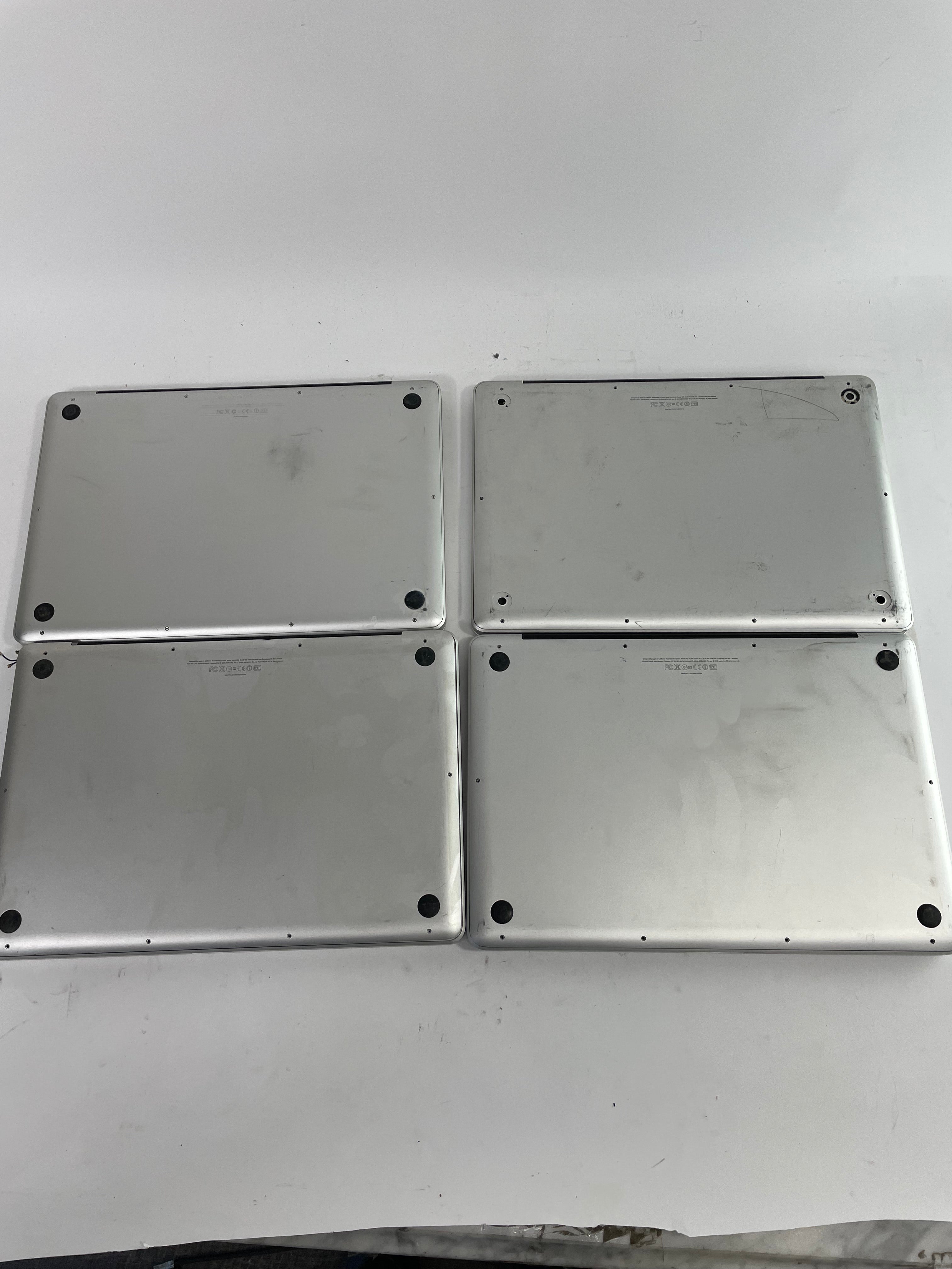 Lot of 4 Apple MacBook Pro A1286 15" Laptops For Parts Repair Not Working