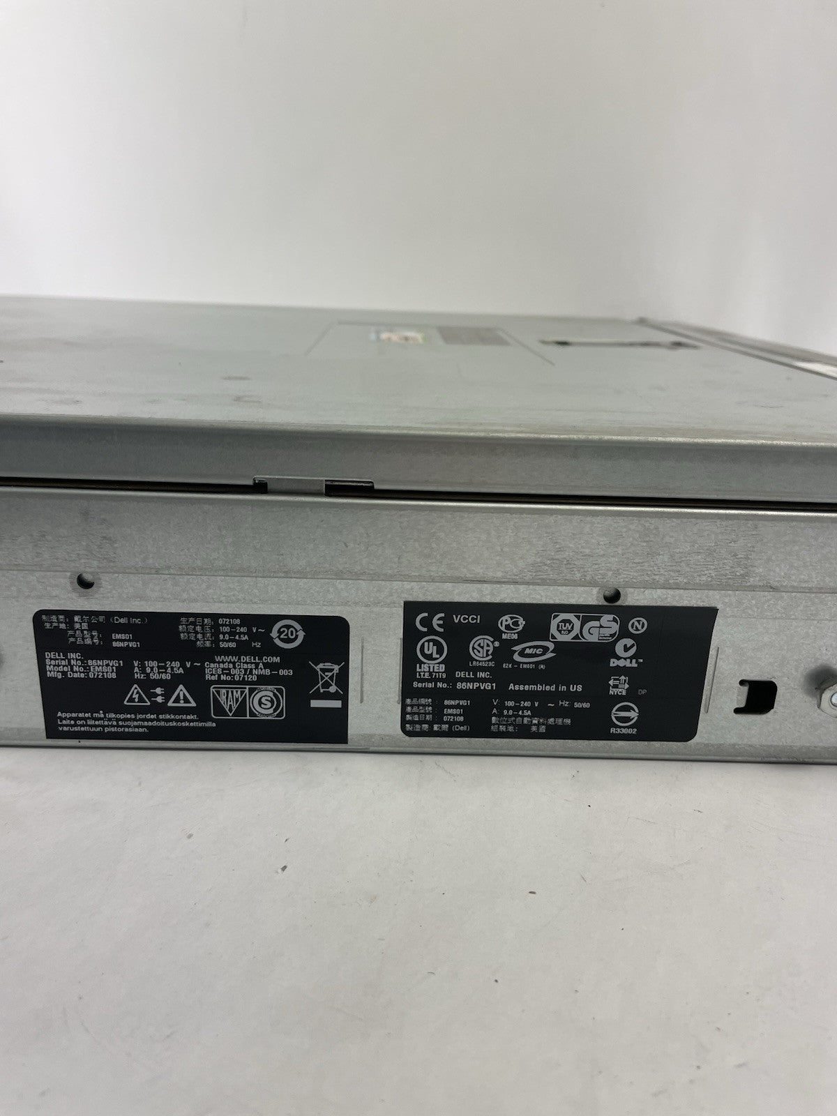 DELL POWEREDGE 2950 Xeon E5405 2.00ghz QUAD Core 1GB RAM - 2 x SATA 80GB HDD
