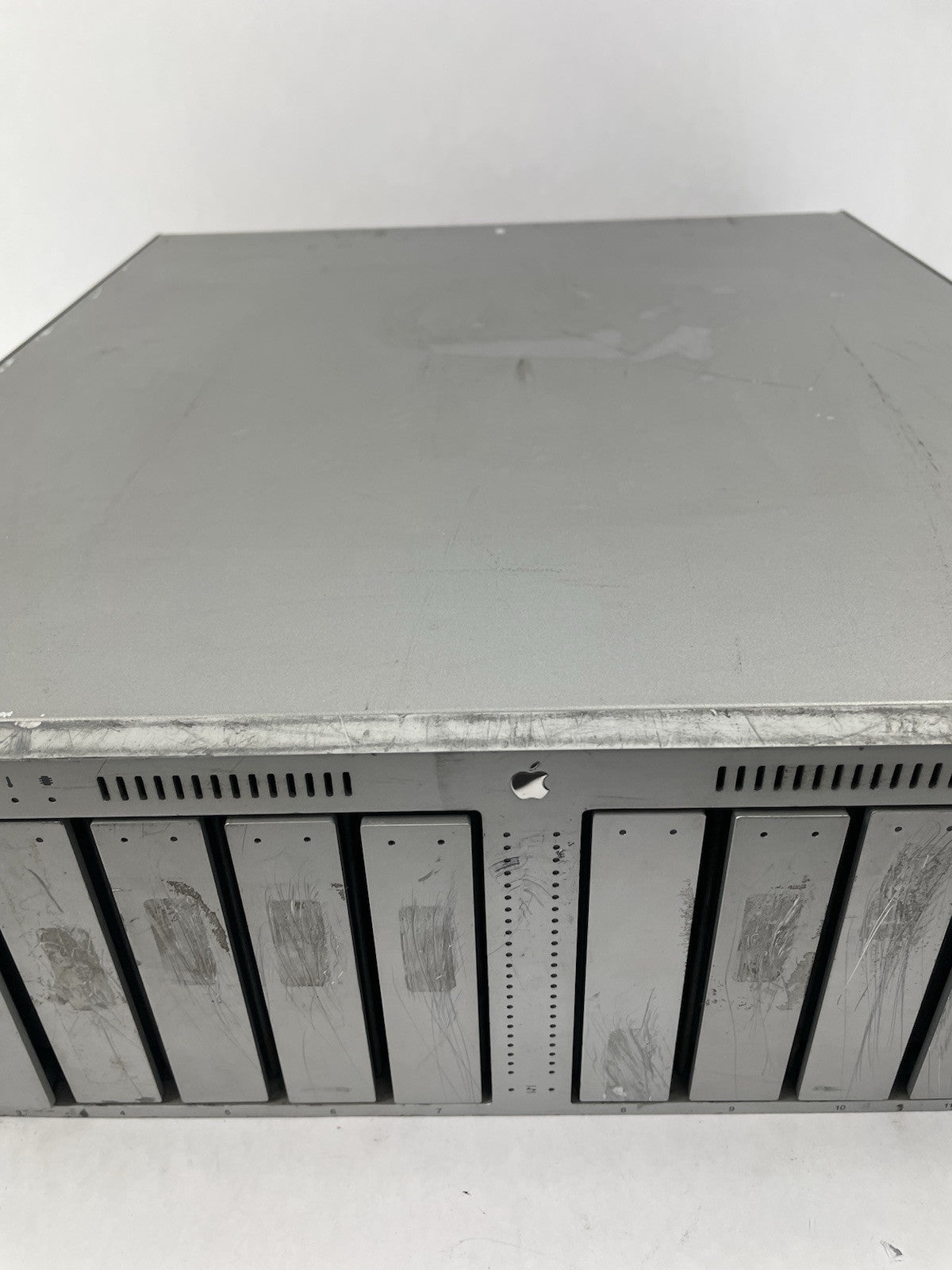Apple XSERVE RAID A1009 SFP Network Enclosure Storage 12 x 500 GB HDD