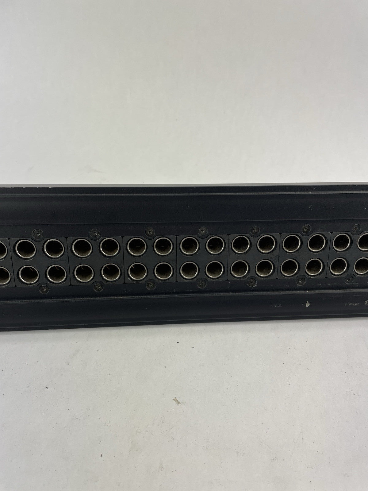 Switchcraft VJHDNT 2x26 HD Video Patchbay 2 RU Normalled VJHDNT VPP26K3HD