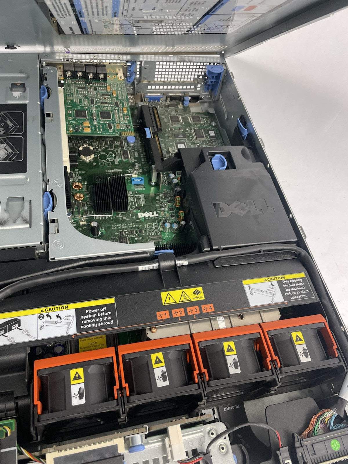 DELL POWEREDGE 2950 Xeon E5405 2.00ghz QUAD Core 1GB RAM - 2 x SATA 80GB HDD