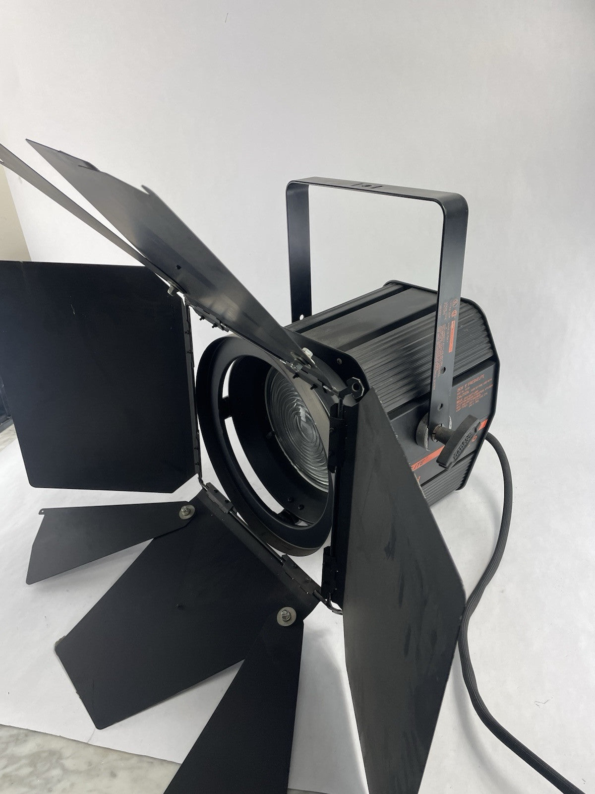 Fresnel Strand Fresnelite 8" 2kw SpotLight w Barndoors