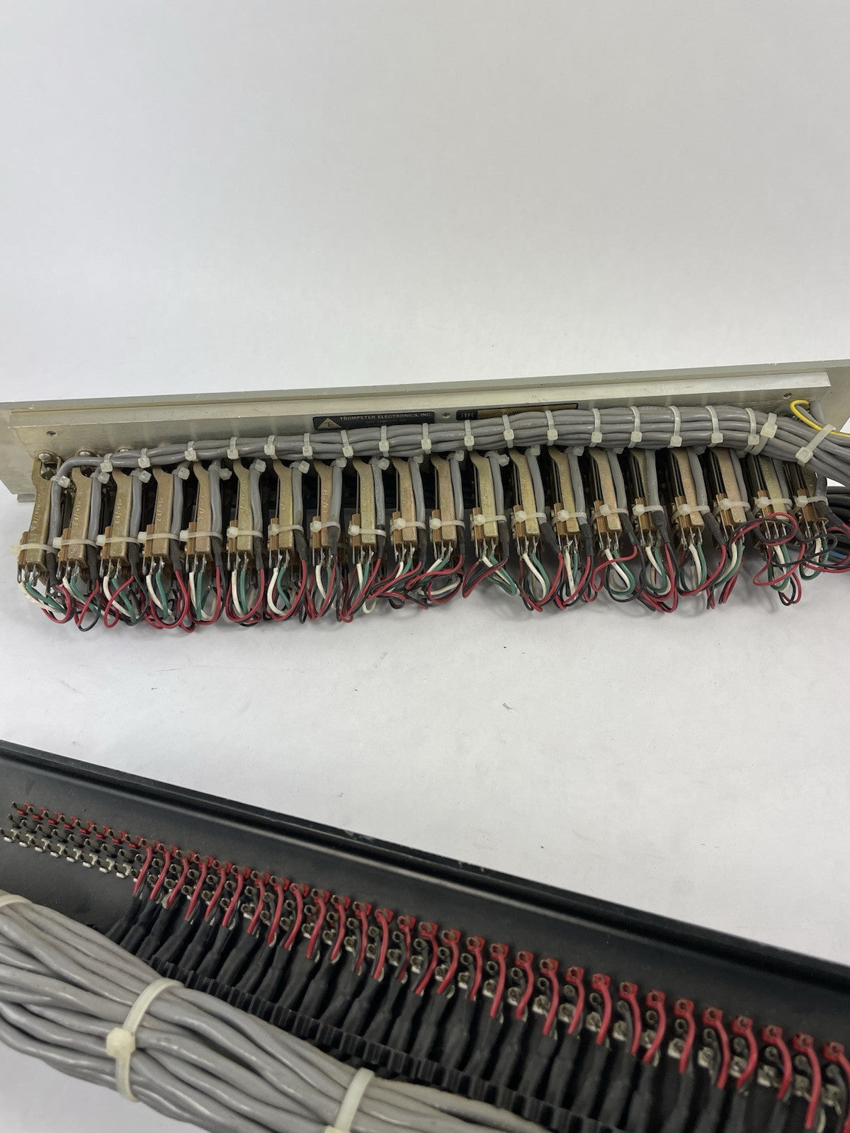 Trompeter 40 patchbay connected to ADC UP-3MKII PPC RACKMOUNT Patchy PB9