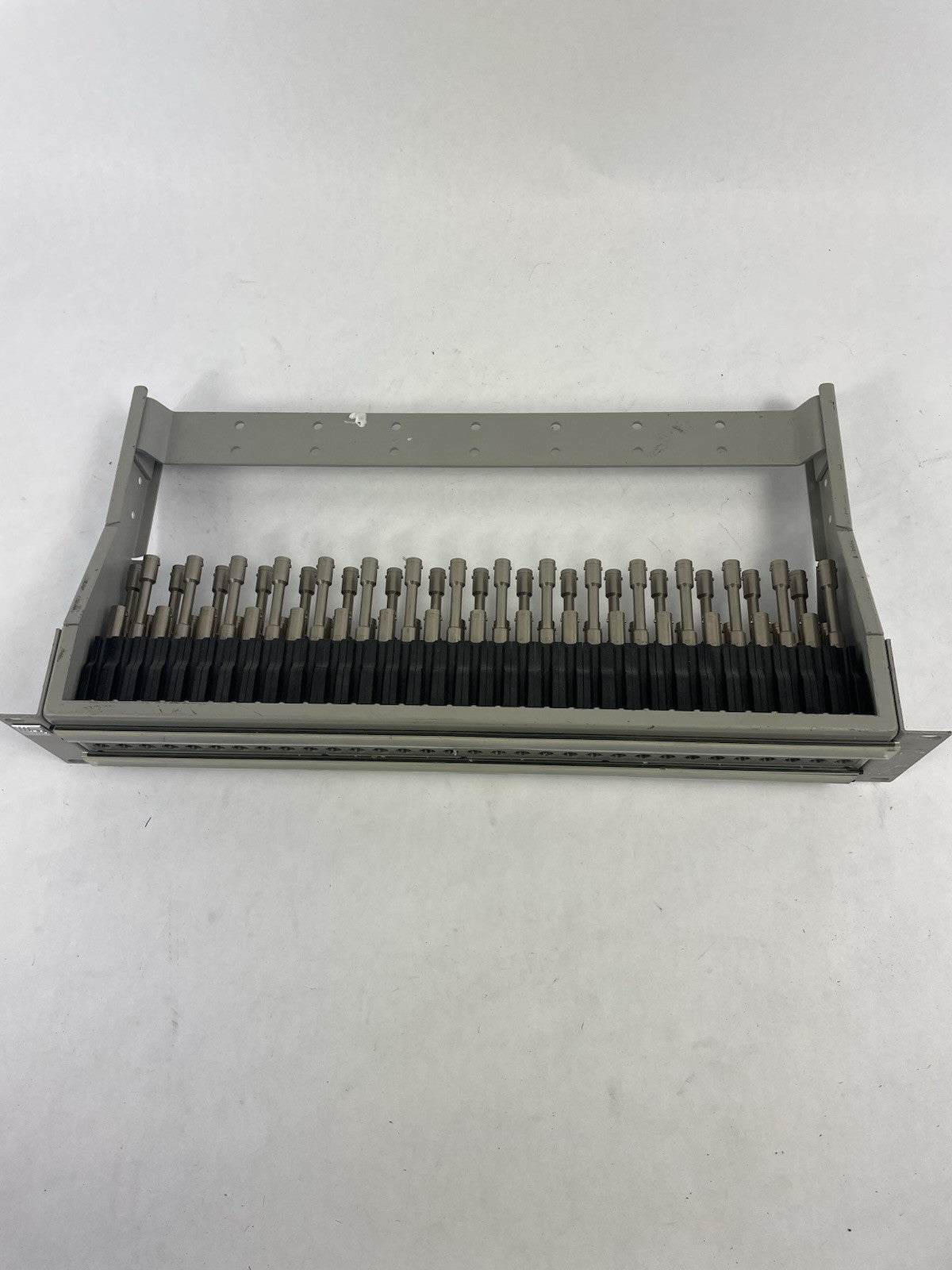 ADC PP1347379-MVJ-BK Midsize Normalled HD Video Patchbay 2x32 (64 ports) GRAY