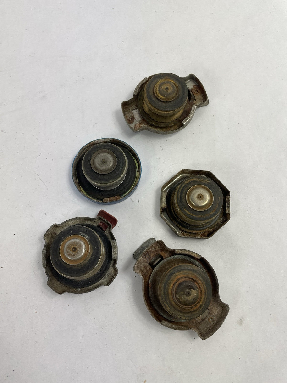 LOT OF 5: Vintage Radiator Cap Original LEV-R-VENT MOPAR PARTS