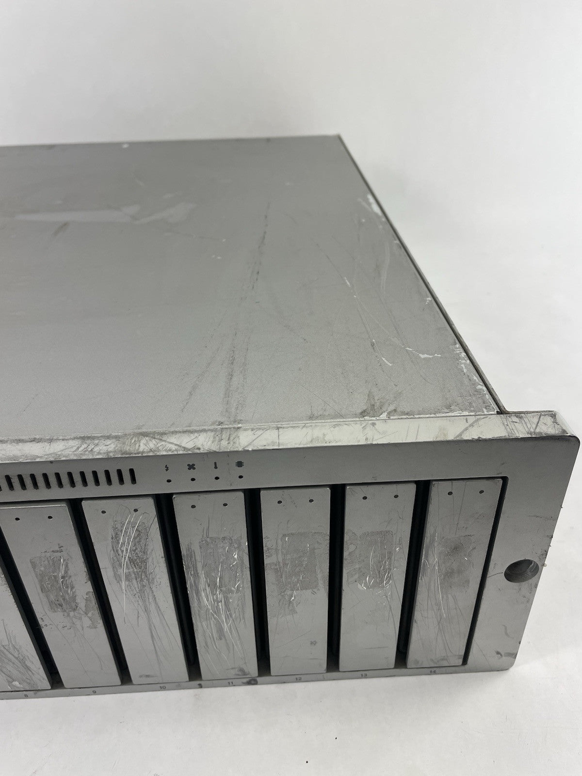 Apple XSERVE RAID A1009 SFP Network Enclosure Storage 12 x 500 GB HDD