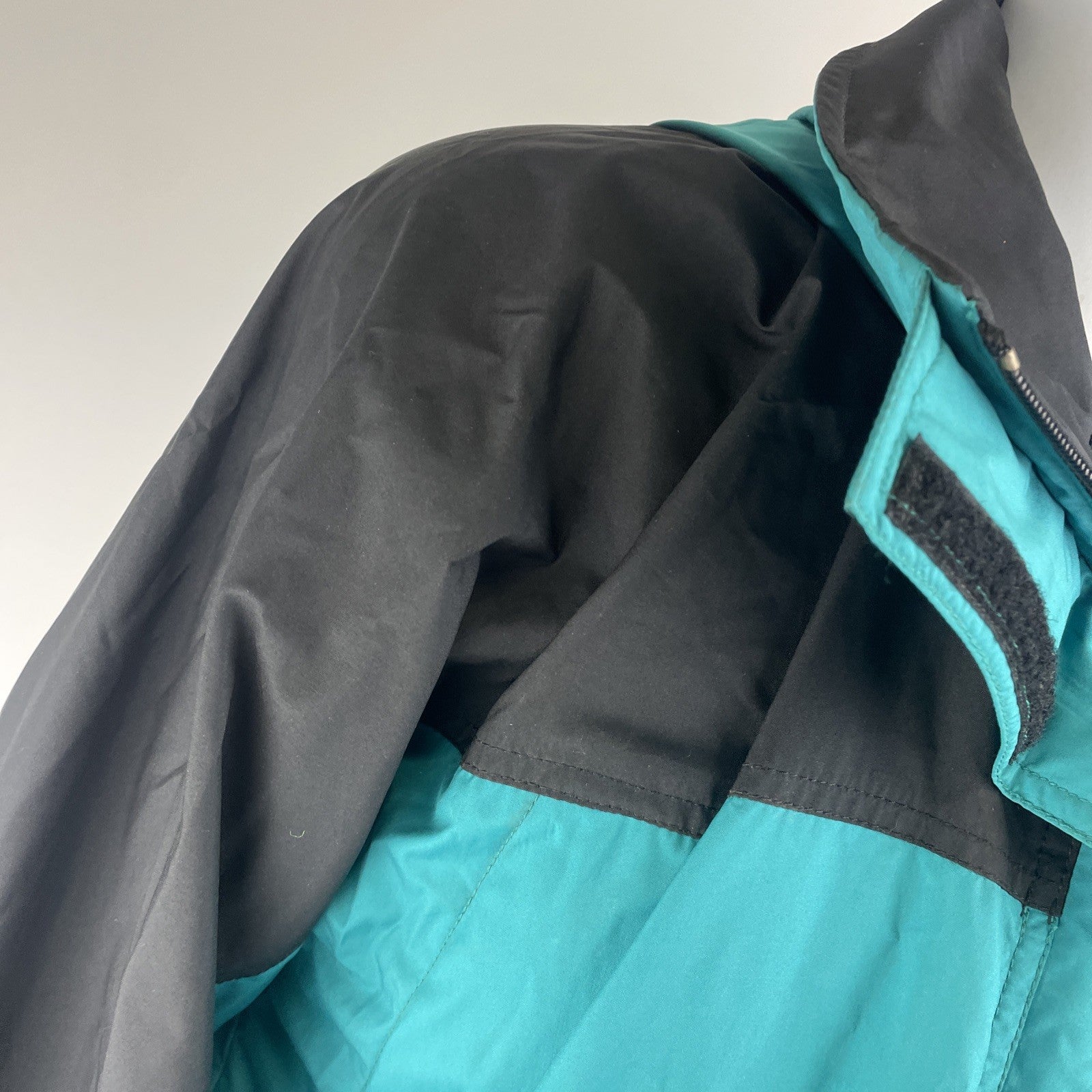 The North Face Hooded Rain Ski Jacket Outer Shell Size Women’s S / P Teal Green