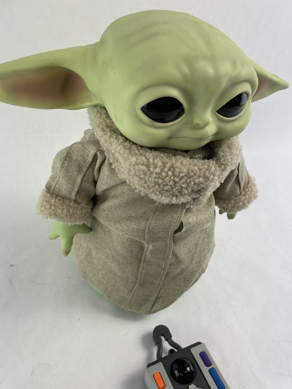 Baby Yoda Grogu The Child Animatronic Plush Star Wars Mandalorian Remote Control