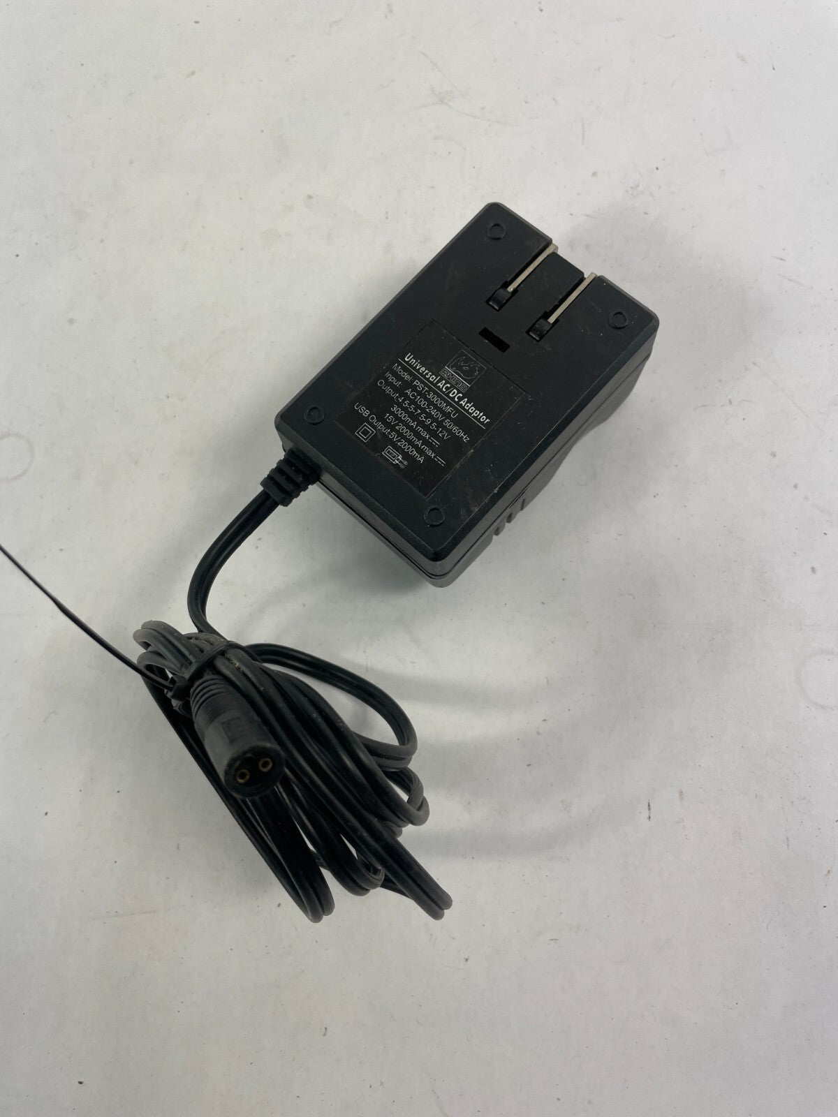 Geniune Rhino PST-3000MFU Output 12-15 V 2-3 A Power Supply Adapter B01