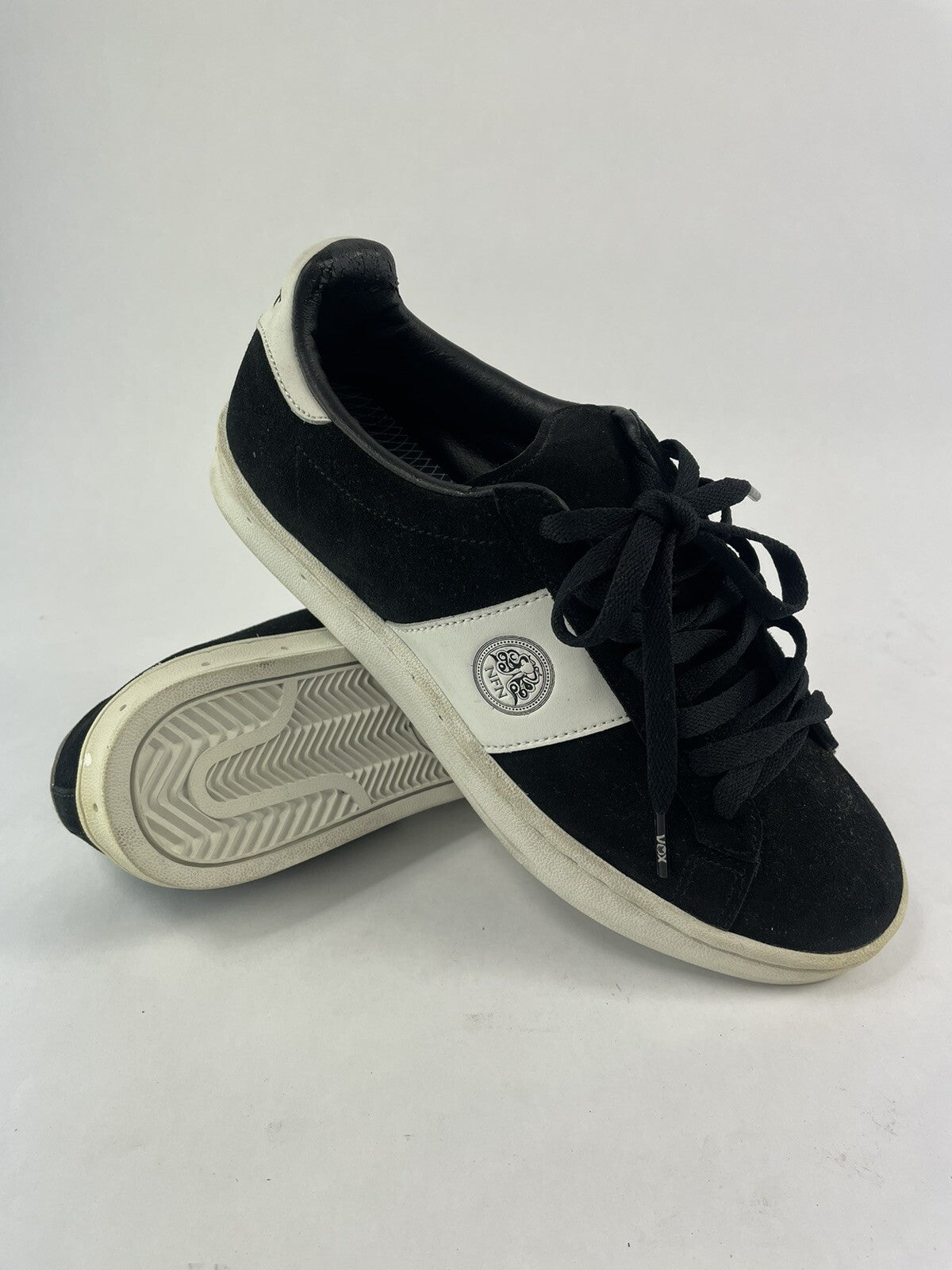 Gourmet Footwear Rossil Black Suede Sneakers skate shoes- Size 8.5.