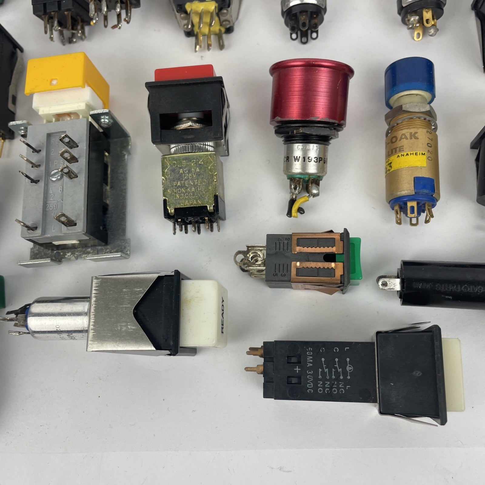Lot of Assorted Dialco Dialight UND. LAB Illuminated Push Button Switch - LOOK