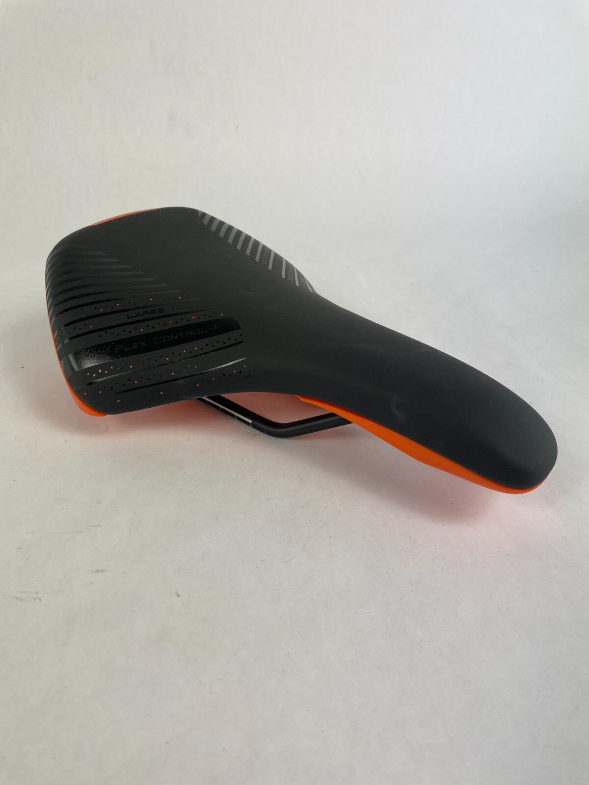 Selle Royal Vivo Athletic Cycling Super Comfortable Bike Seat Black