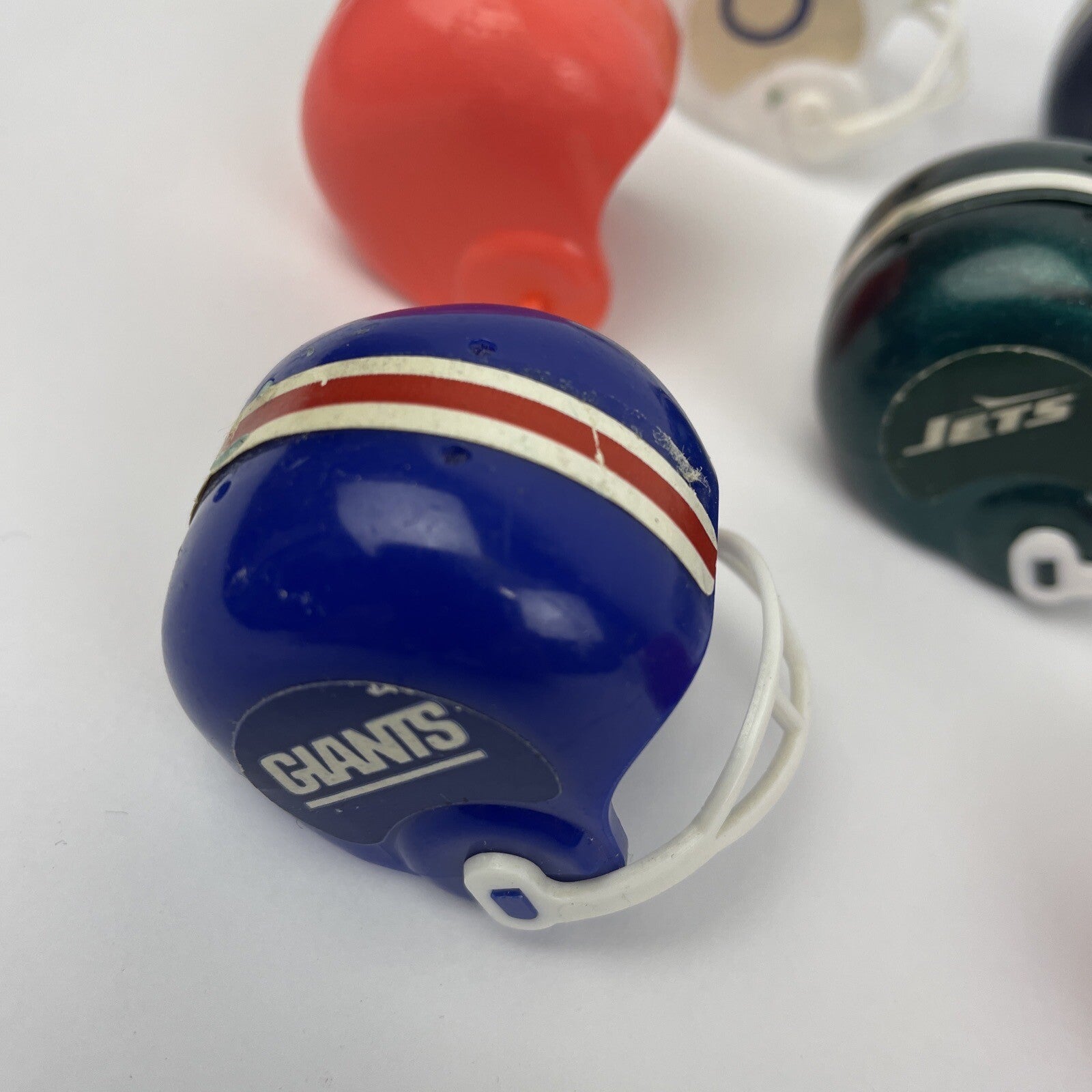 Lot of 14 Vintage 1970s NFL Mini Football Helmets Gumball Vending Machine Bears