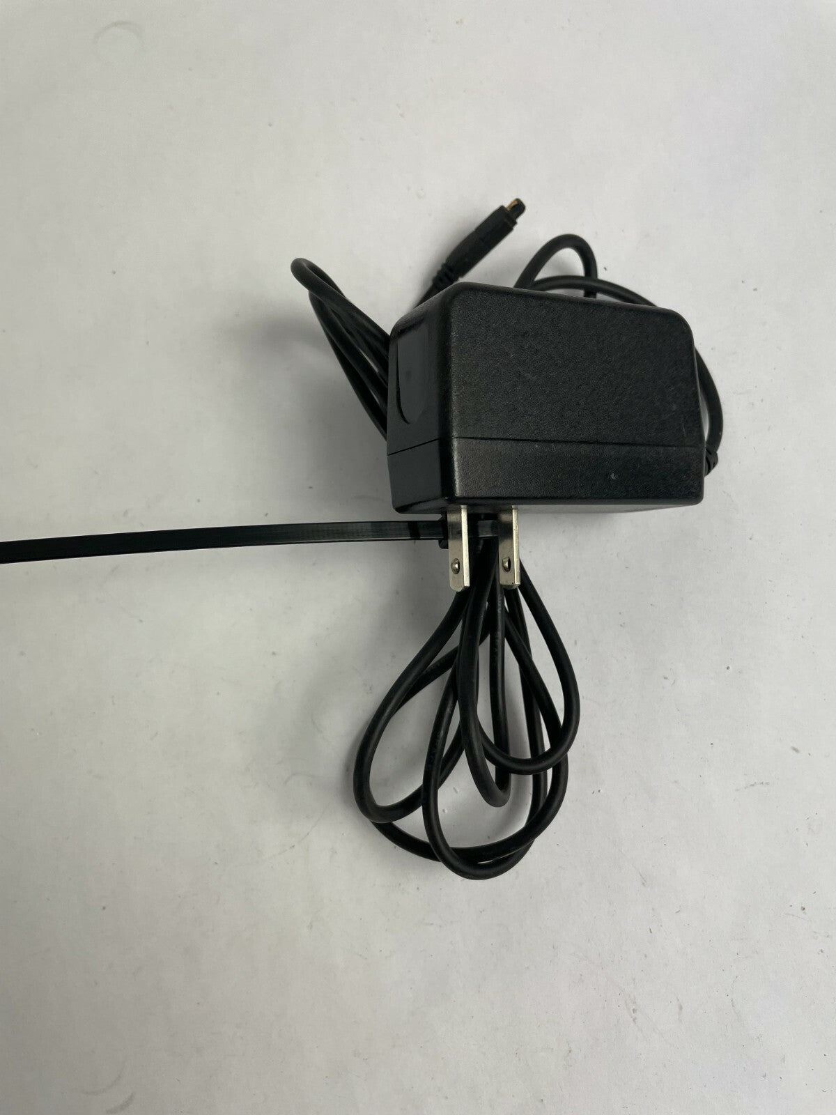 Genuine AC Adapter DSC51F52PUS Output 5.2 V 1 A Power Supply Adapter A52
