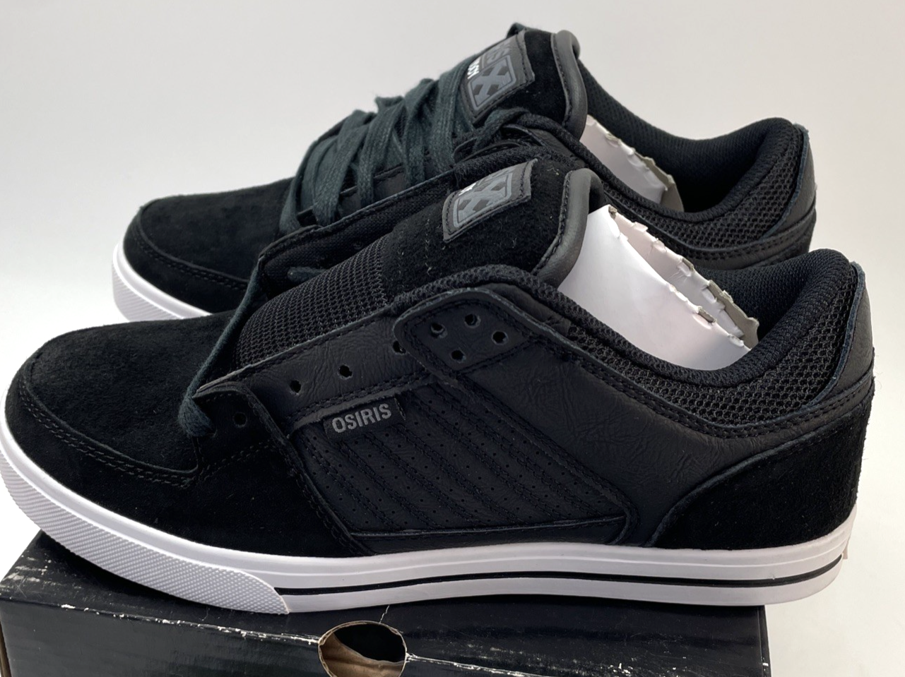 Osiris Shoes Mens " Protocol " Size 6.5 Black White Low Top Sneakers Art Godoy