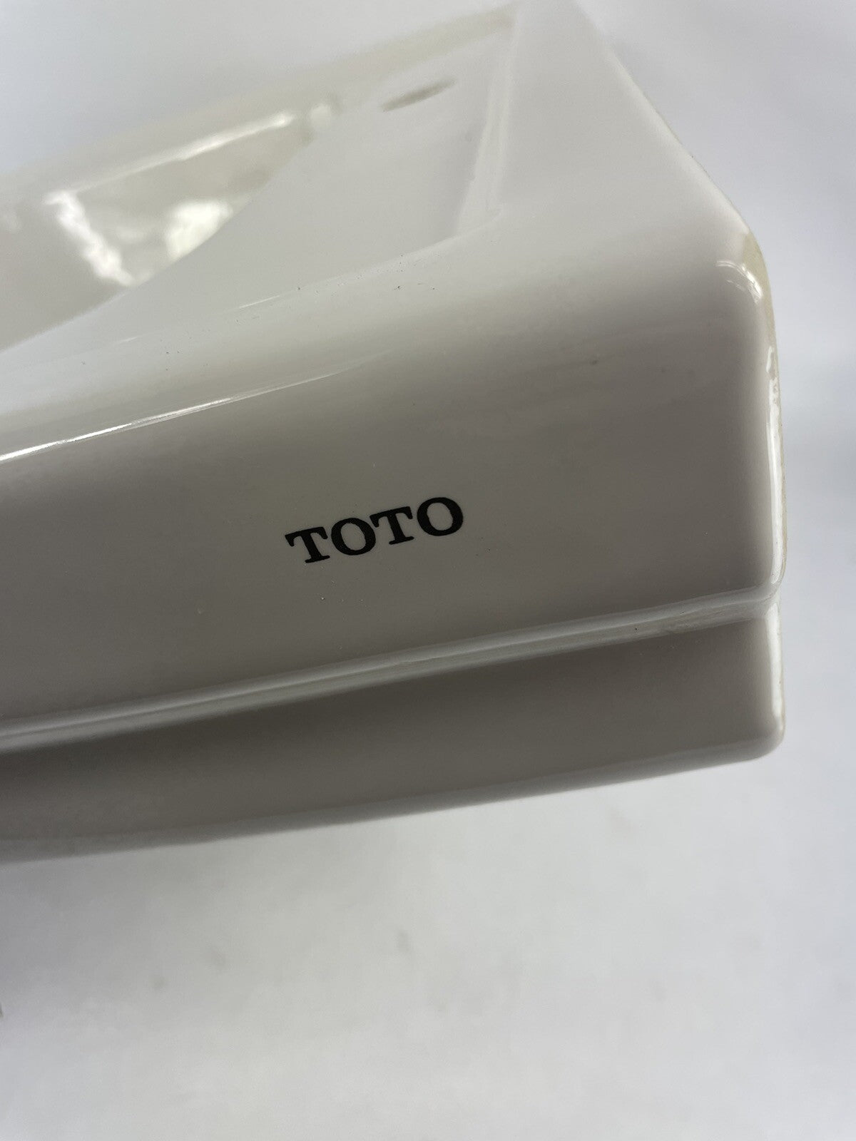 TOTO White LT530#11 Lavatory Sink Fixture Rectangular Under-counter Wash Basin