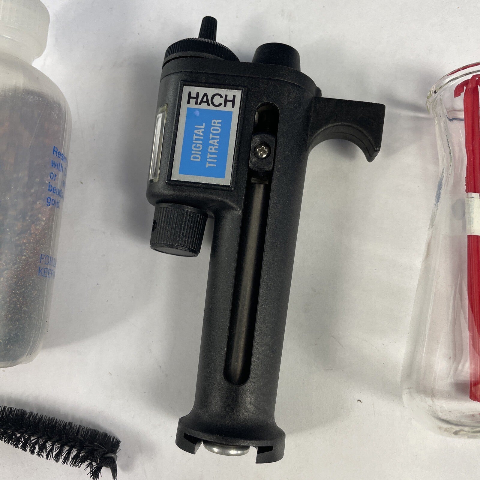 Hach DREL/1c Colorimeter 43000-00 W/ Digital Titrator, Accessories & Case - LOOK