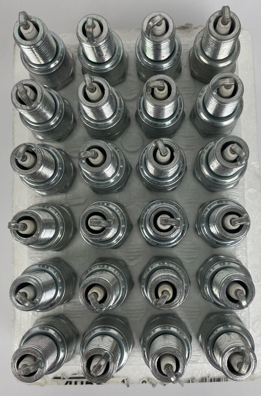GENUINE OEM CHAMPION PART # 405S RN14YC Copper SPARK PLUG SHOP PACK CASE OF 24