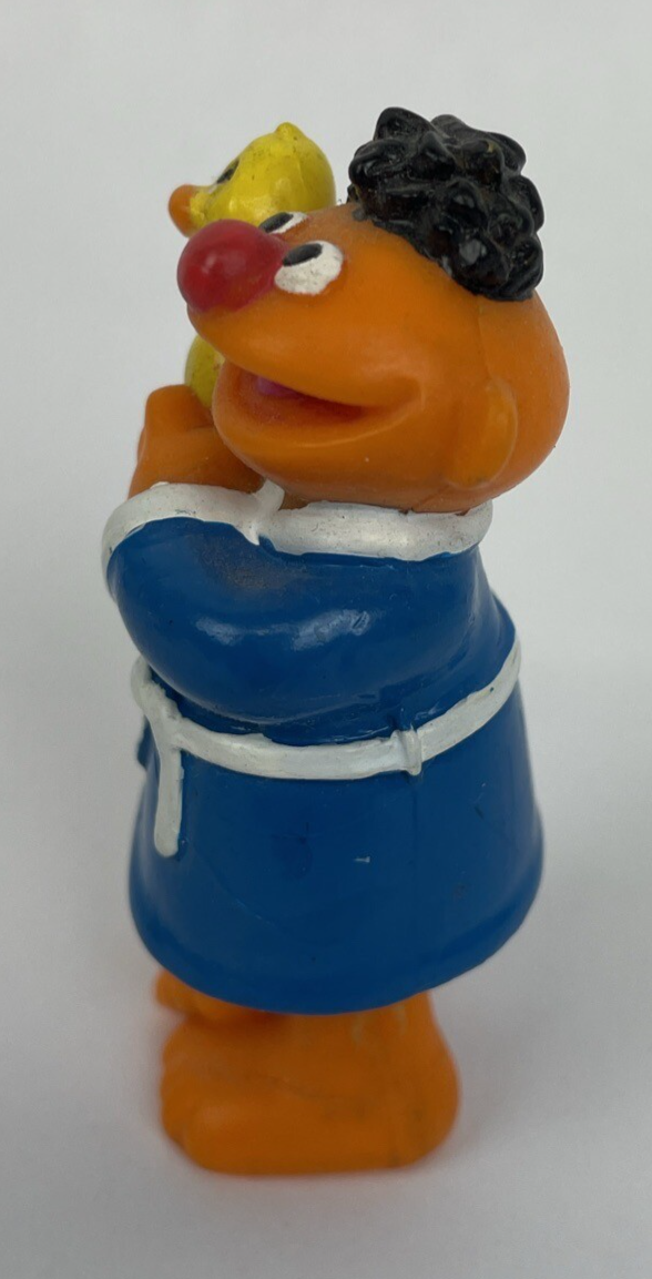 TYCO Hensen Sesame Street Bath Ernie with Rubber Duckie Figure Or Cake Topper