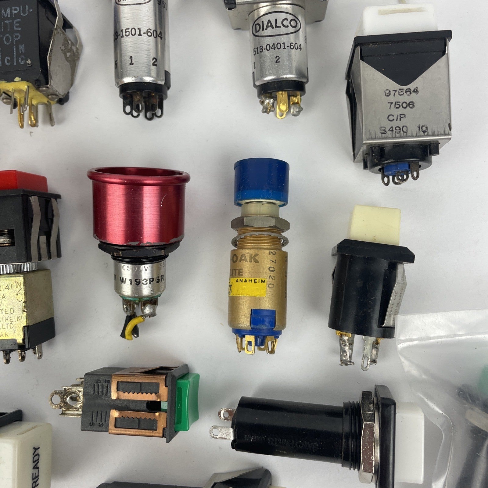 Lot of Assorted Dialco Dialight UND. LAB Illuminated Push Button Switch - LOOK