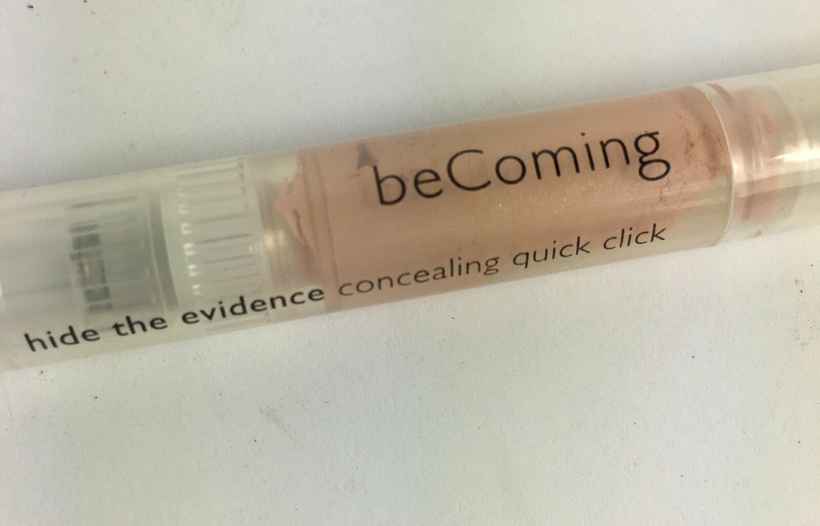 Avon illuminator beComing hide the Evidence Concealing Quick Click B1