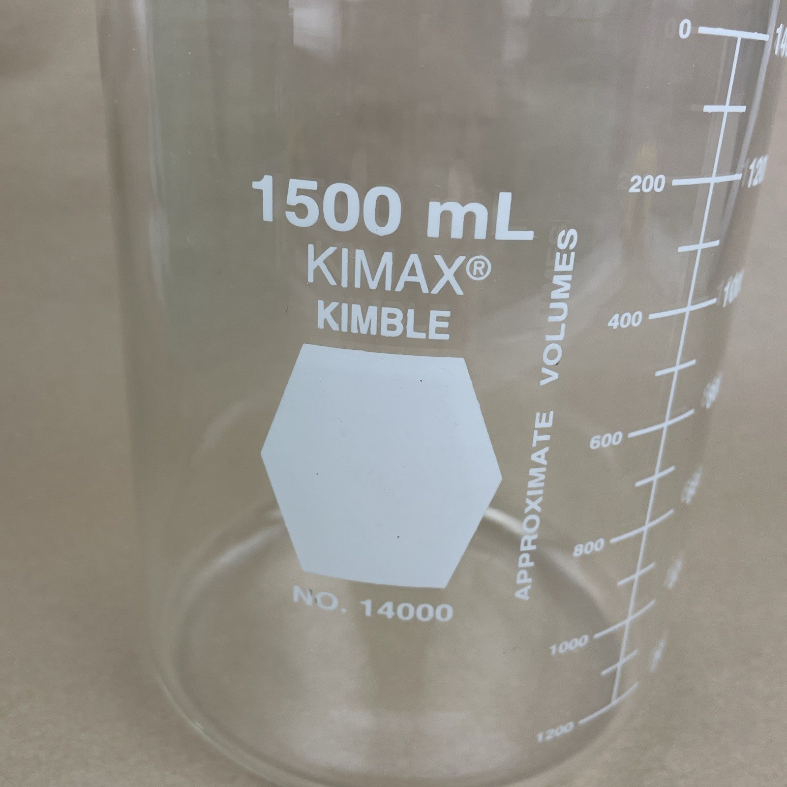 Kimble Kimax Glass 1500 mL 1.5 L Low Graduated Griffin Beaker  Spout No. 14000