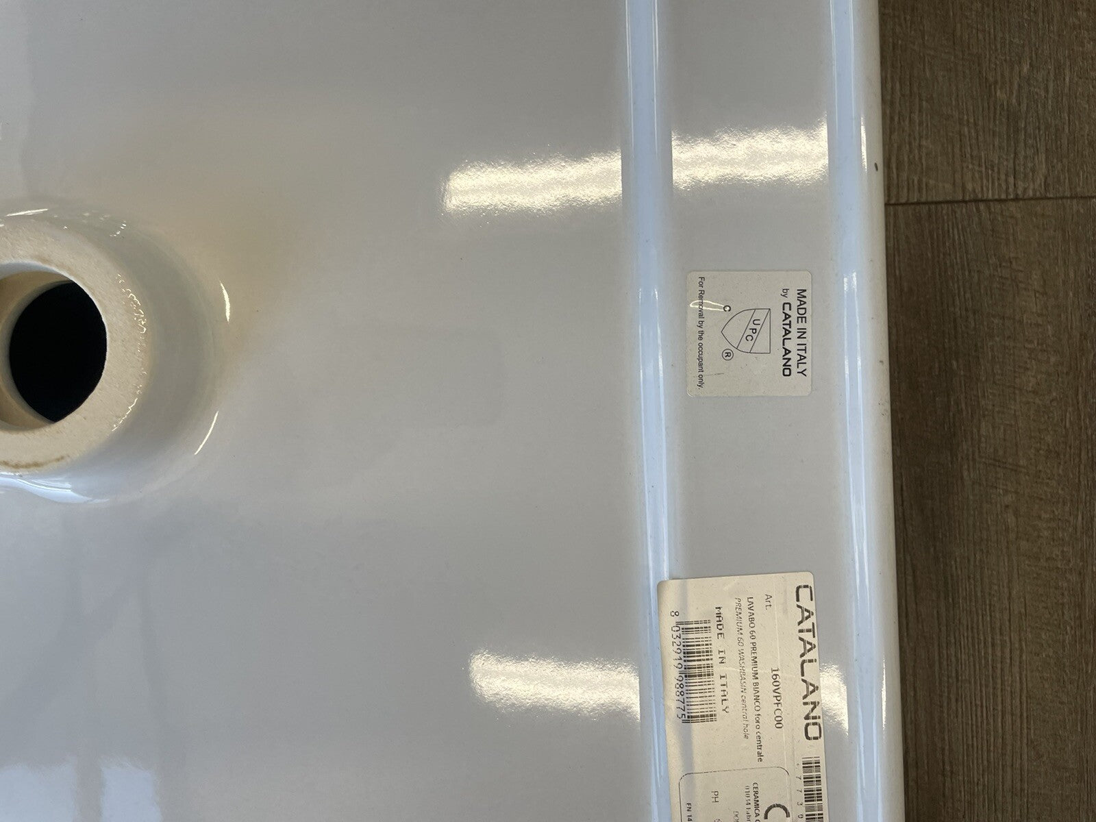 Catalano 1 holes 60VP-SH Wall-Mounted Washbasin Sink Premium 60