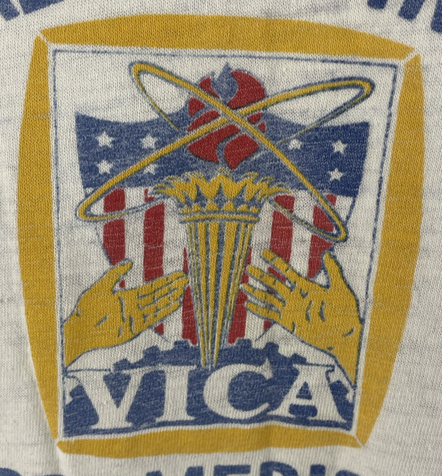 Vintage Tattered Worn Vocational Industrial Clubs of America T-Shirt Sz Medium