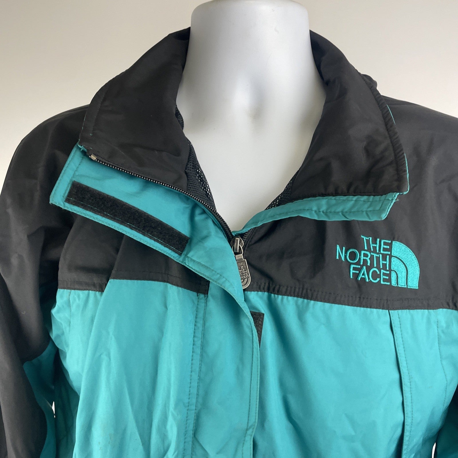 The North Face Hooded Rain Ski Jacket Outer Shell Size Women’s S / P Teal Green