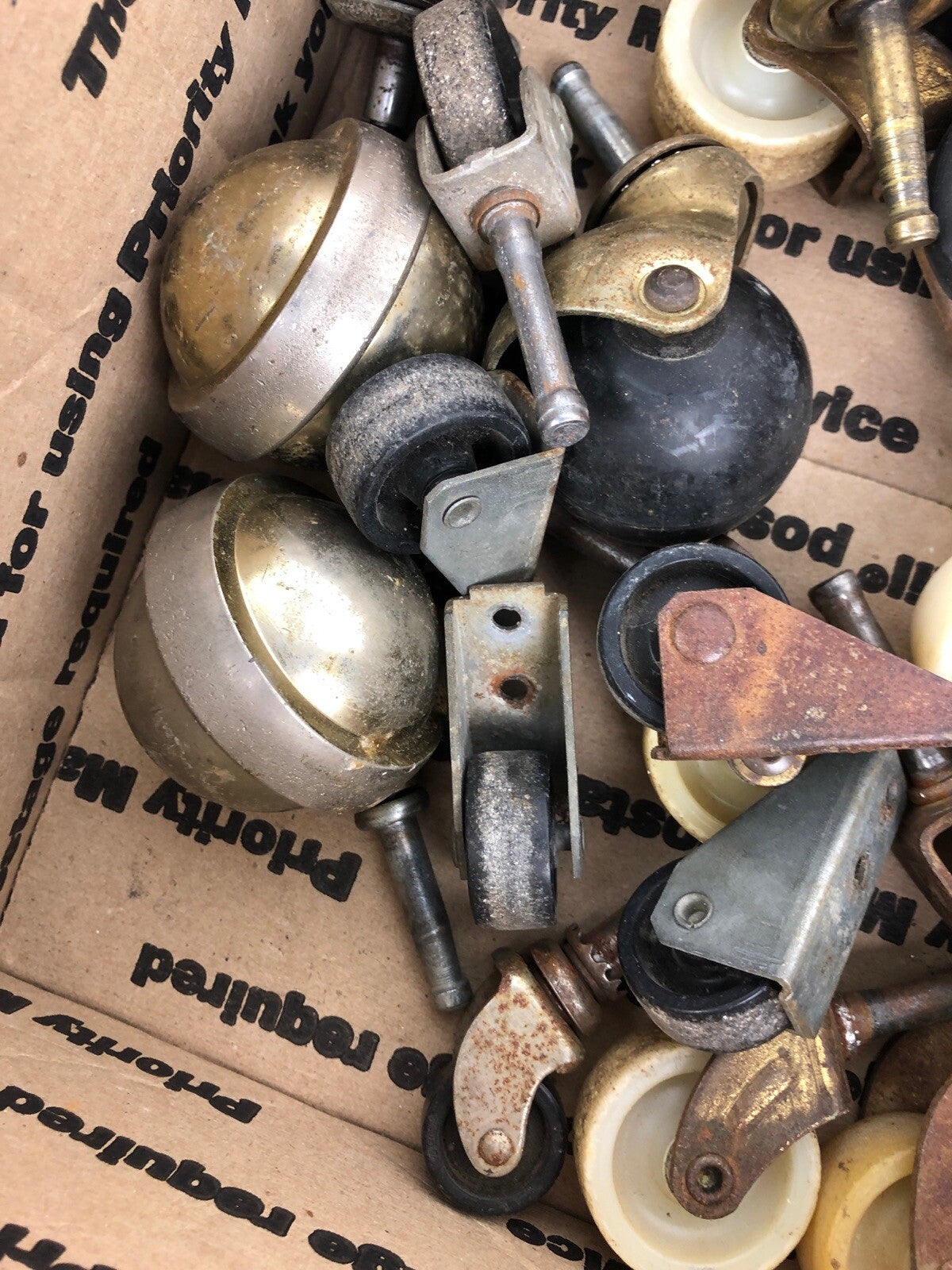LOT OF 30+ SWIVEL FURNITURE CASTERS Steampunk Art - FSTSHP