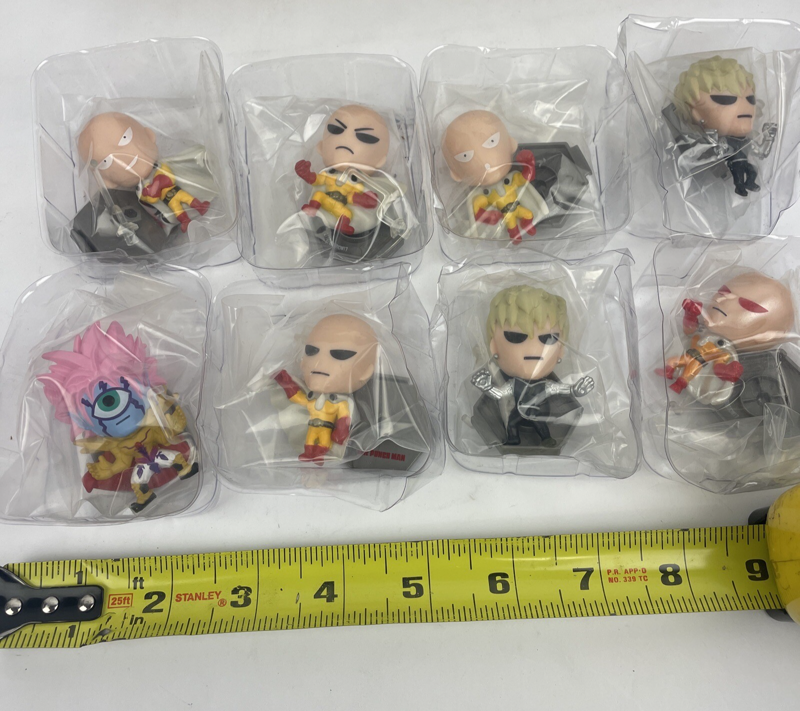 LOT (8) x ORIGINAL MINI'S ONE PUNCH MAN SERIES 1 SAITAMA COLLECTIBLE FIGURE SET